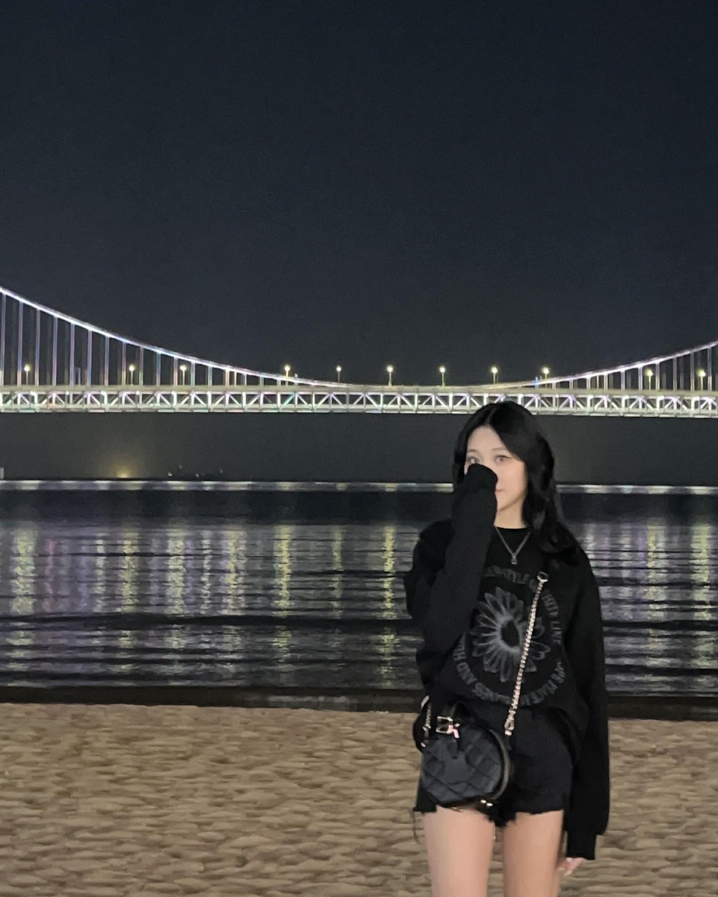 새벽에 스리슬쩍 올리는
무계획 개즉흥 부산 여행 

이제 자유 끝 백수 술지 ㅃrㅇi…..
.
.
.
.

#첫줄 #대전 #부산 #광안리 #광안리해수욕장 #instagood  #둔산동 #likeforlikealways #likeforfollow  #instagram #insta #셀카 #셀피 #selfie  #fff #좋반  #맞팔 #맞팔환영 #daily #선팔하면맞팔 #선팔 #팔로우반사 #ootd  #selca #좋튀 #좋아요반사 #instadaily #일상소통 #selstagram