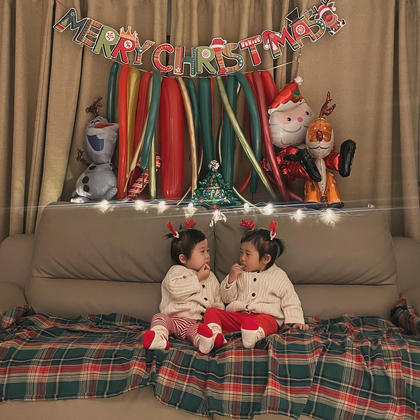 쪼꼬미들도
즐거운 크리스마스가 됐으리라 믿어😇

#산타할부지얘네선물주지마세요