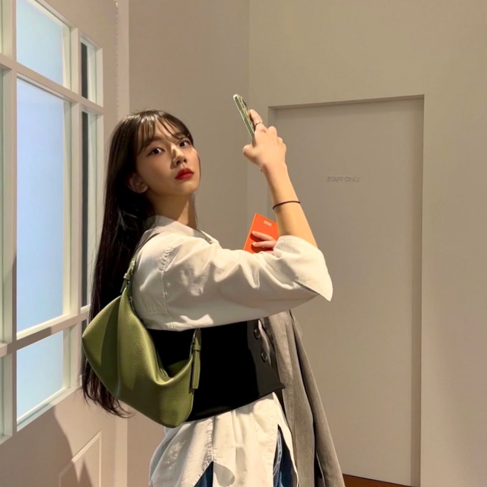 지금 잘 나온다
나? 하다가 찍힌 사진
