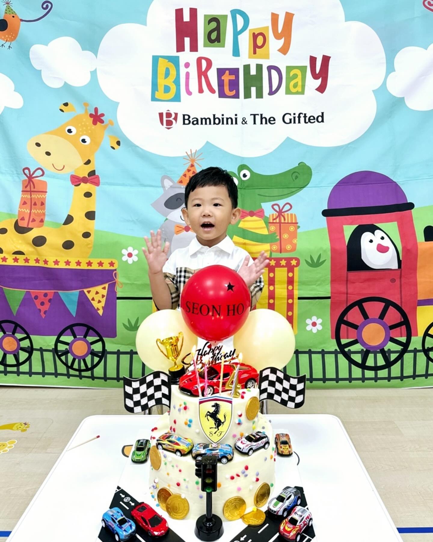 ❤️‍🔥

사랑스러운 우리아들!!
3번째 생일을 축하한다!!

벌써 4살이구나 
아빠가 언제나 함께할수있도록
더 노력할게^^