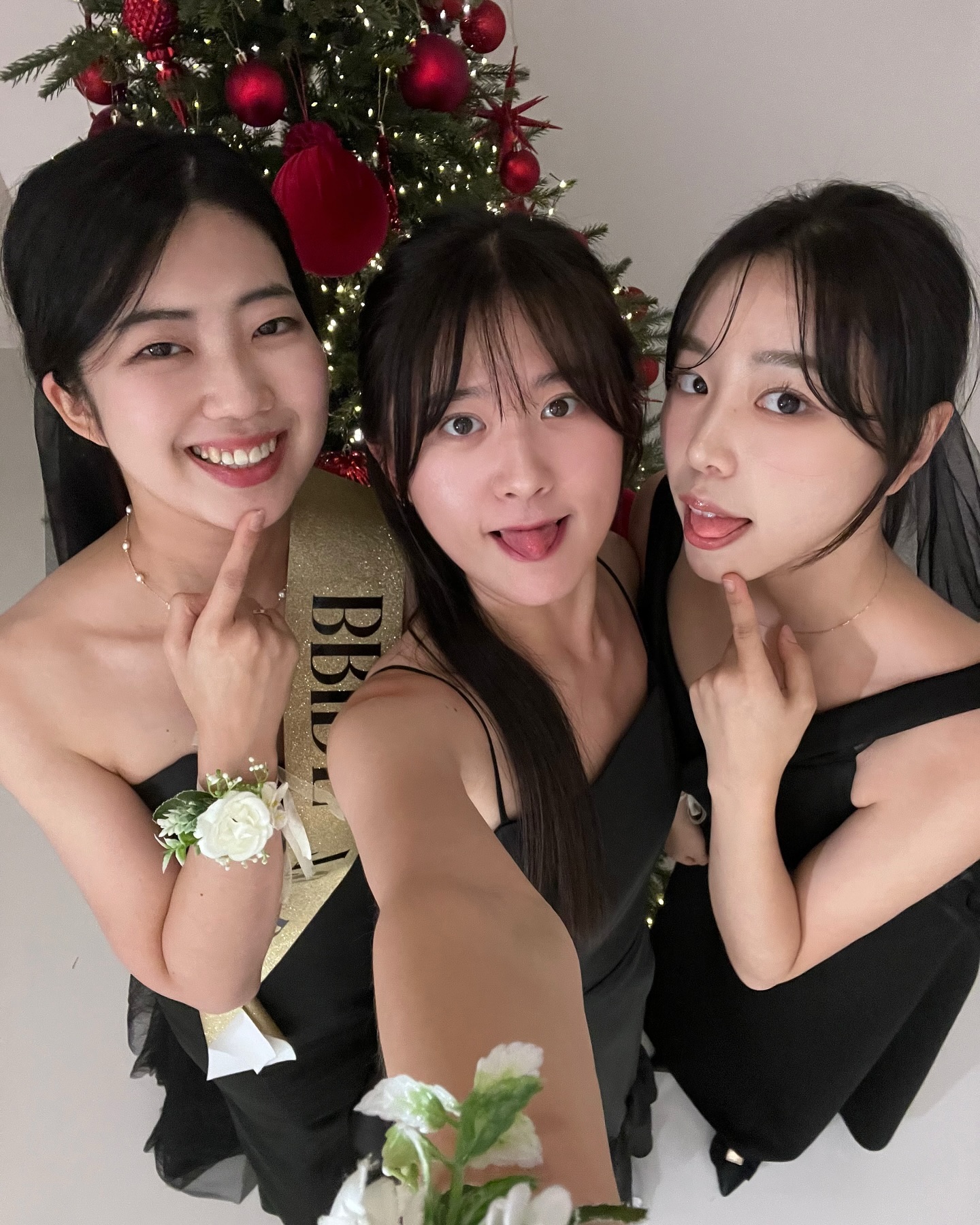 너가 없는 내 20대는 상상이 안가 희동아
미리 결혼 축하해 👰🏻💍