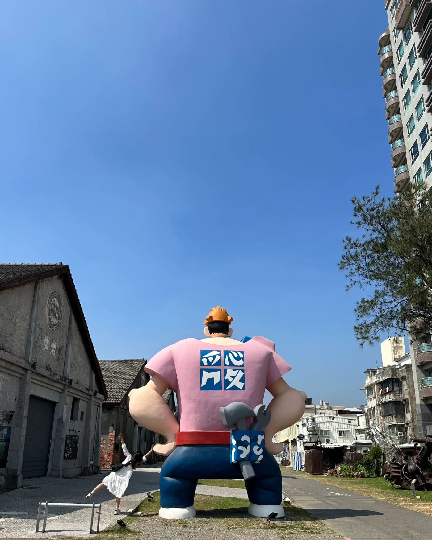 🇹🇼대만여행2
덥다못해 녹아내리던 날씨......☀️ 
너무 더워서 짜증이 진짜 한가득이었을텐데, 안싸우고 여행기간 잘 지내준 칭구들에게 감사 인사를 드리며🙏🏻
지금 생각해보니까 23년 여행갔던 곳들 중에 가~장 더웠던듯!!!