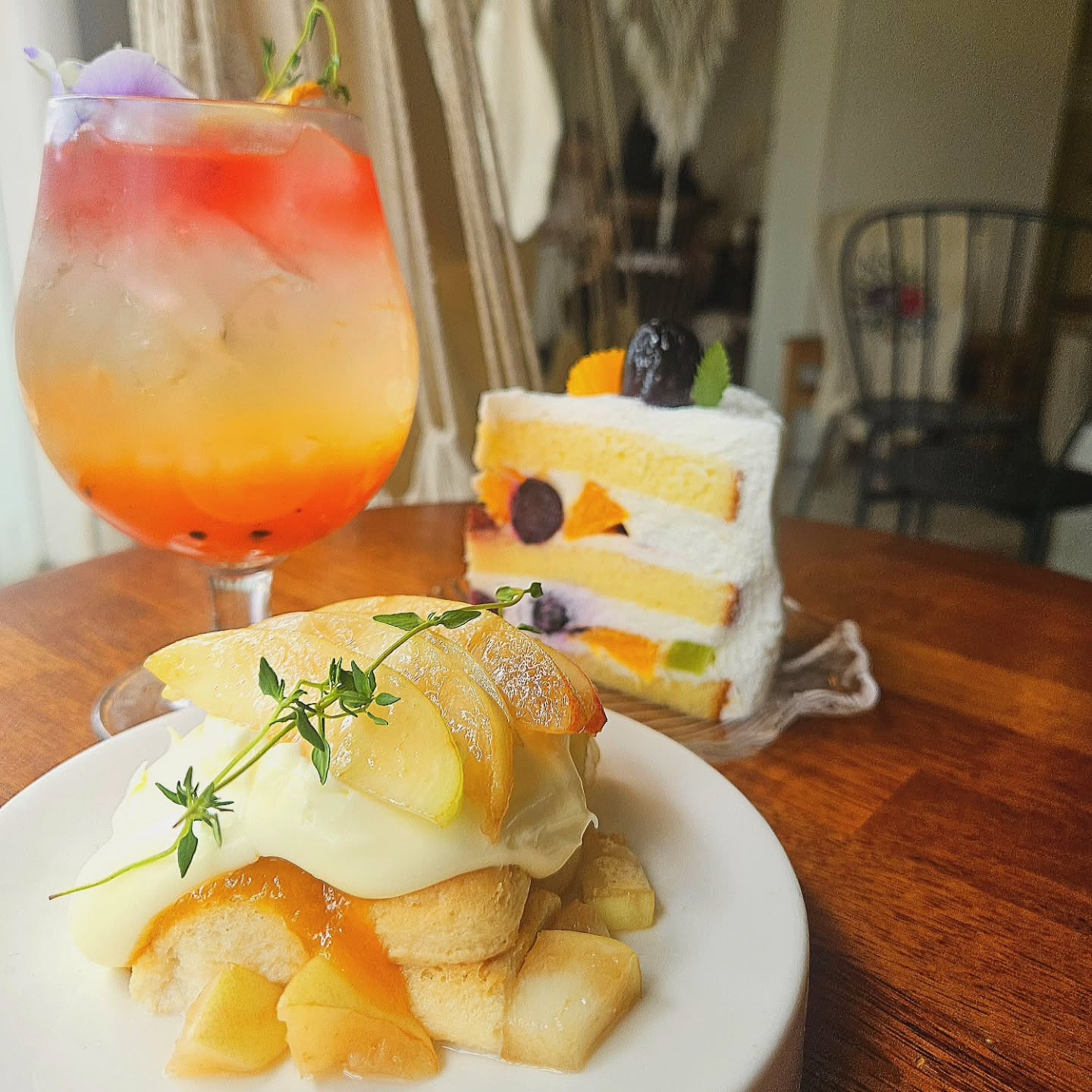ᴷᵃᶠᵉ ˡᵃⁿᵍˢᵒᵐ 🍰
⠀
❣️ 카페랑솜
🏠 서울특별시 종로구 대학로11길 22 (명륜4가)
▪️ 영업시간 11:30 ~ 22:30
⠀
#카페랑솜 #혜화카페 #혜화역카페 #대학로카페 #서울대병원카페 #혜화디저트 #대학로디저트 #혜화티라미수 #대학로티라미수 #협찬 #먹팔