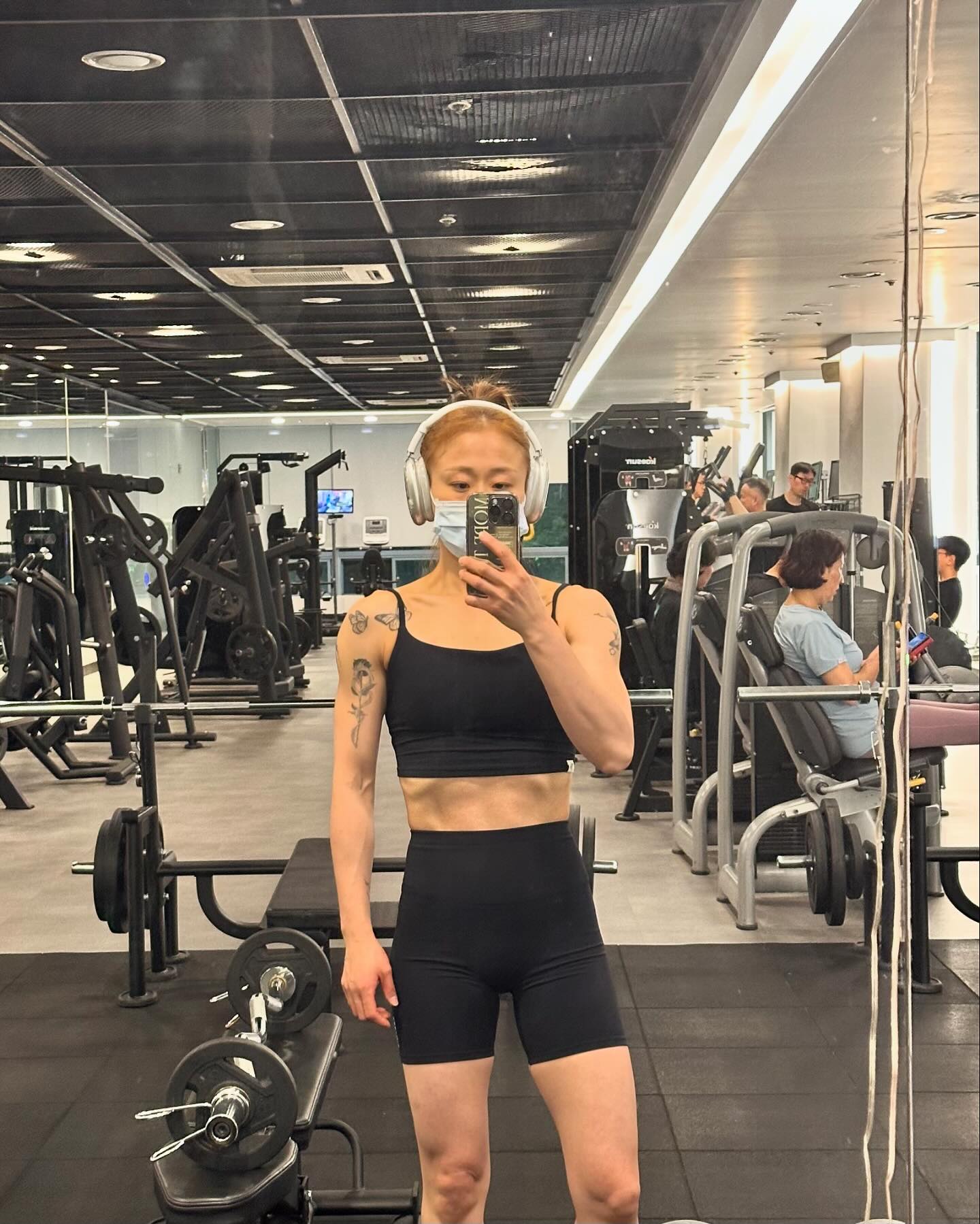 ⭐️다욧구일차

오늘은 닭찌안먹고 걍 자고시푼데…
억지로먹다가 토할뻔…결귝 남겻네…

#오운완
#헬린이그램#헬린이의하루#헬린이
#헬창의길#헬창의삶
#헬창의길은멀고도멀다
#헬창꿈나무
#운동하는아줌마
#등린이#등에진심인편
#헬스장지박령