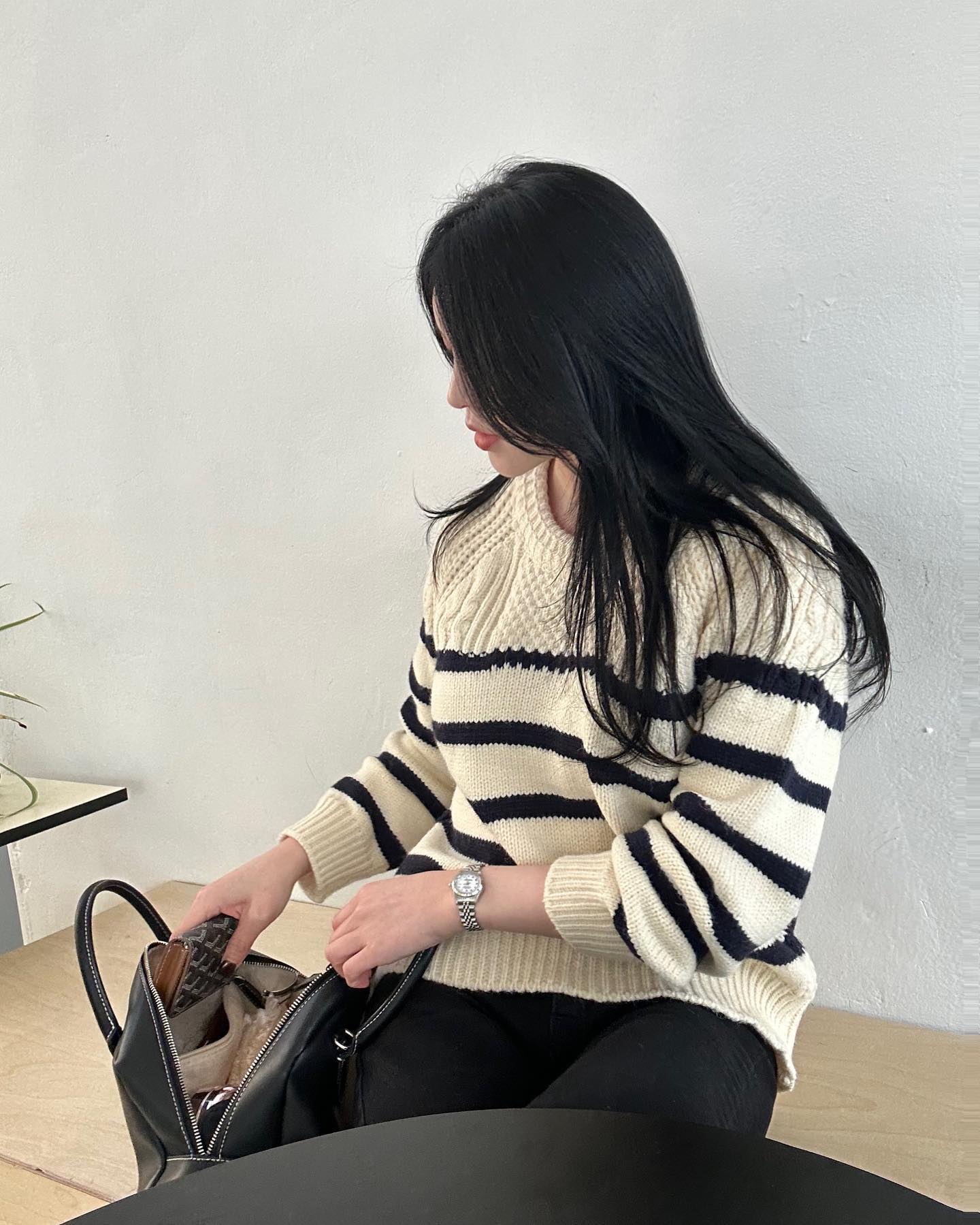 케이블 짜임이 이쁜 배색 스트라이프NT 🧶❤️

•케이블 라운드 스트라이프 배색NT :아이,네이비
