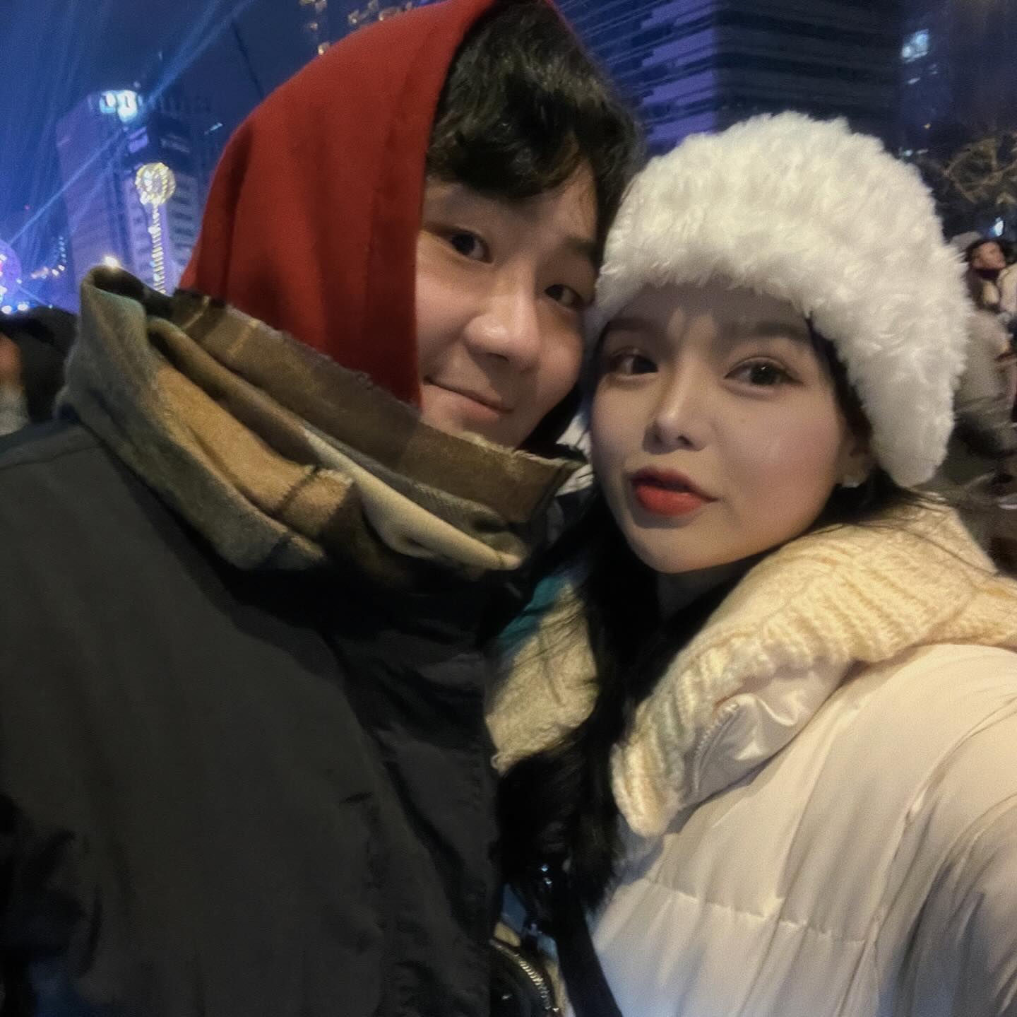 5번째 함께한 새해♥️
23년도 나랑 놀아줘서 고마오 24년도 잘부탁해 ♥️