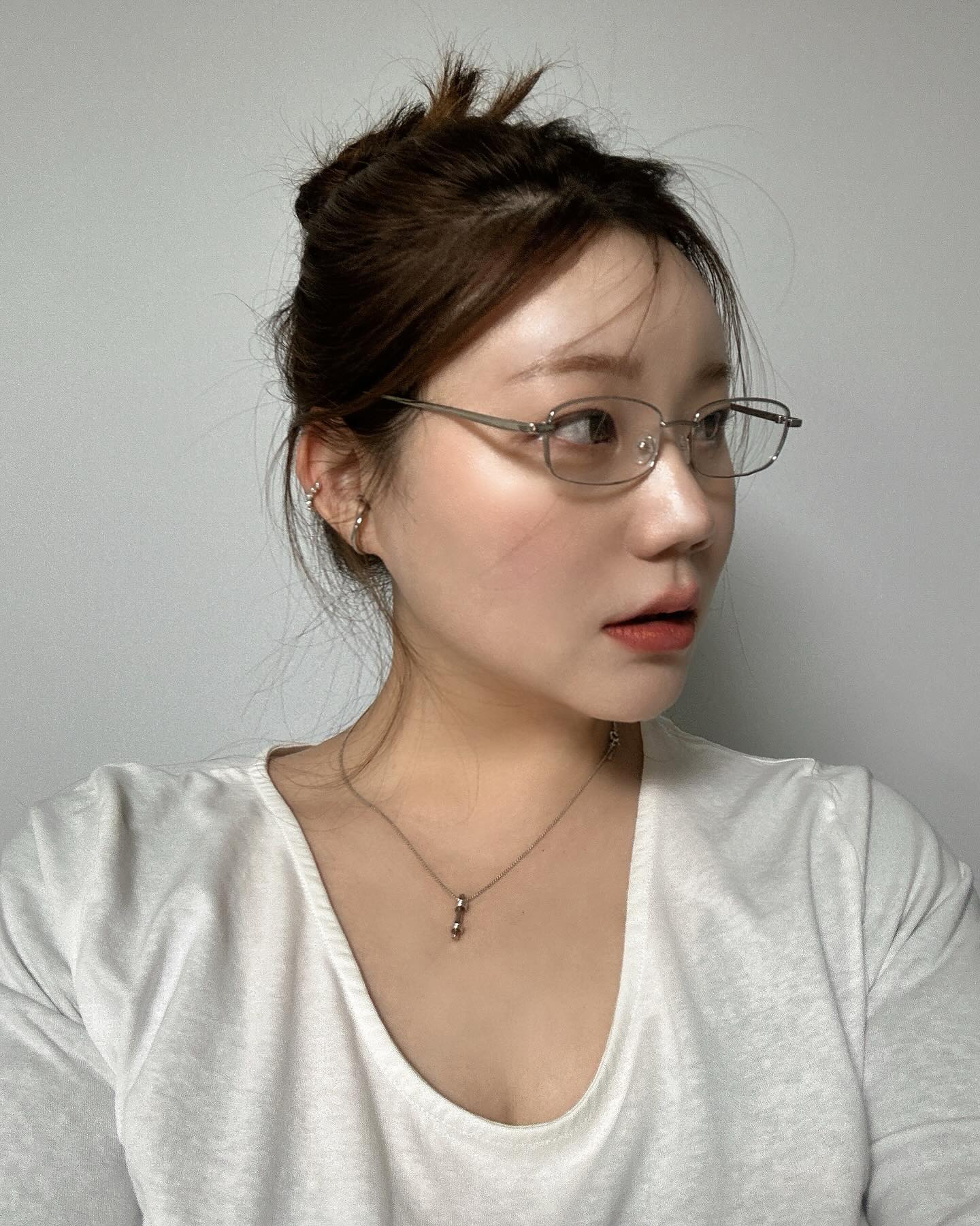 .

참된 여인의 형상

어머니 지구의 신비