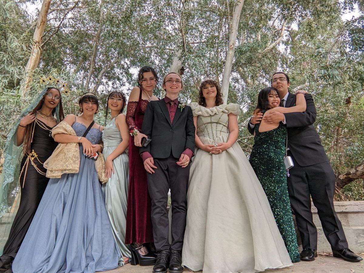 Senior prom! Don't mind that last pic, I had a lot on my mind 🙏🏽

☆ #prom #prom2023 #promdress #prommakeup #promseason #prom2k23 #blackgirlmagic #blackgirls #blackgirlprom #blackdress #promnight #fun #seniorprom #seniorprom2023 #clovisnorth #clovisnorthprom #fresno #goddess #braids