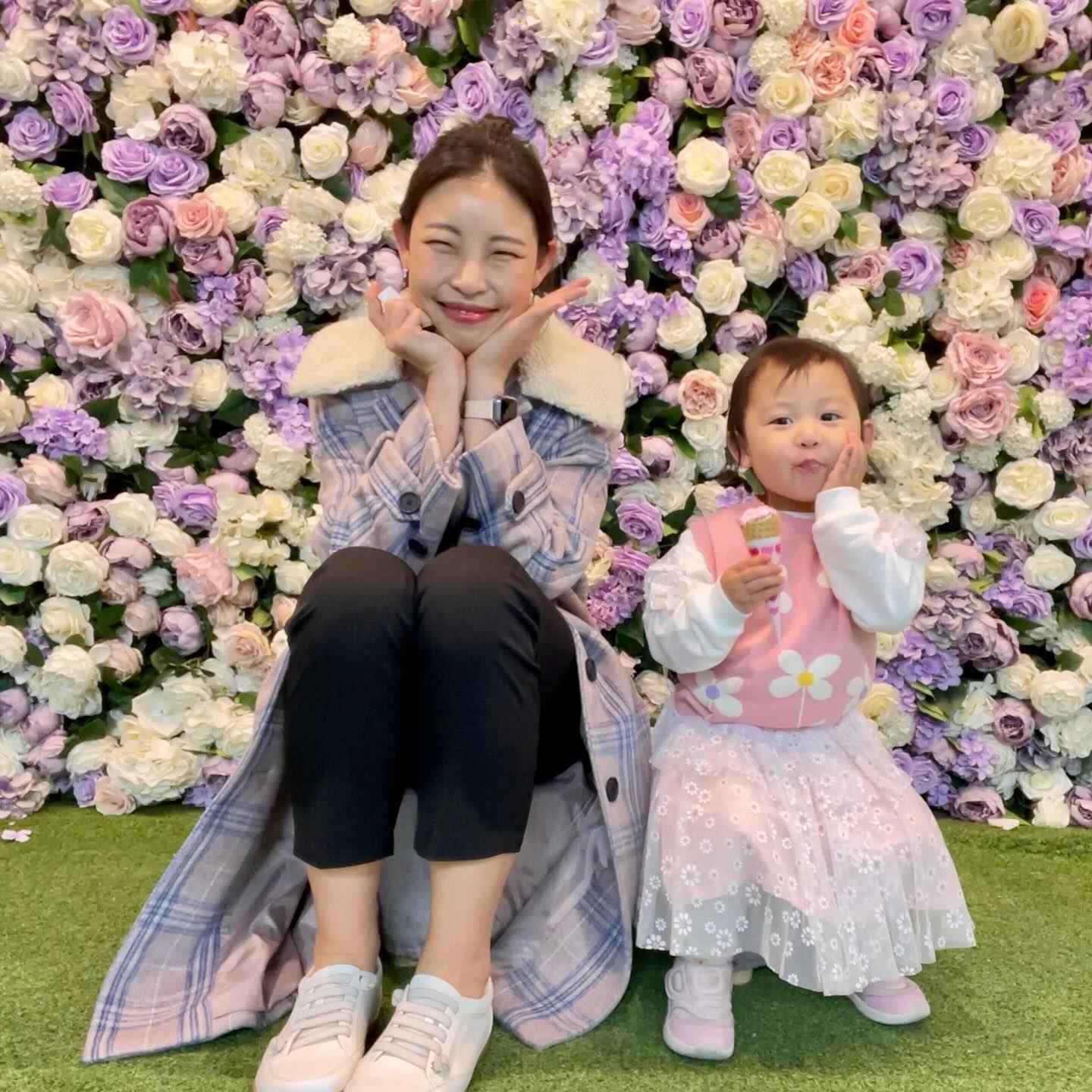 #일상

이제 브이는 식은 죽 먹기✌🏻
엄마 따라하기 도사 연떠💕

#점점더 #사랑스러워져 #애교쟁이딸 #30개월