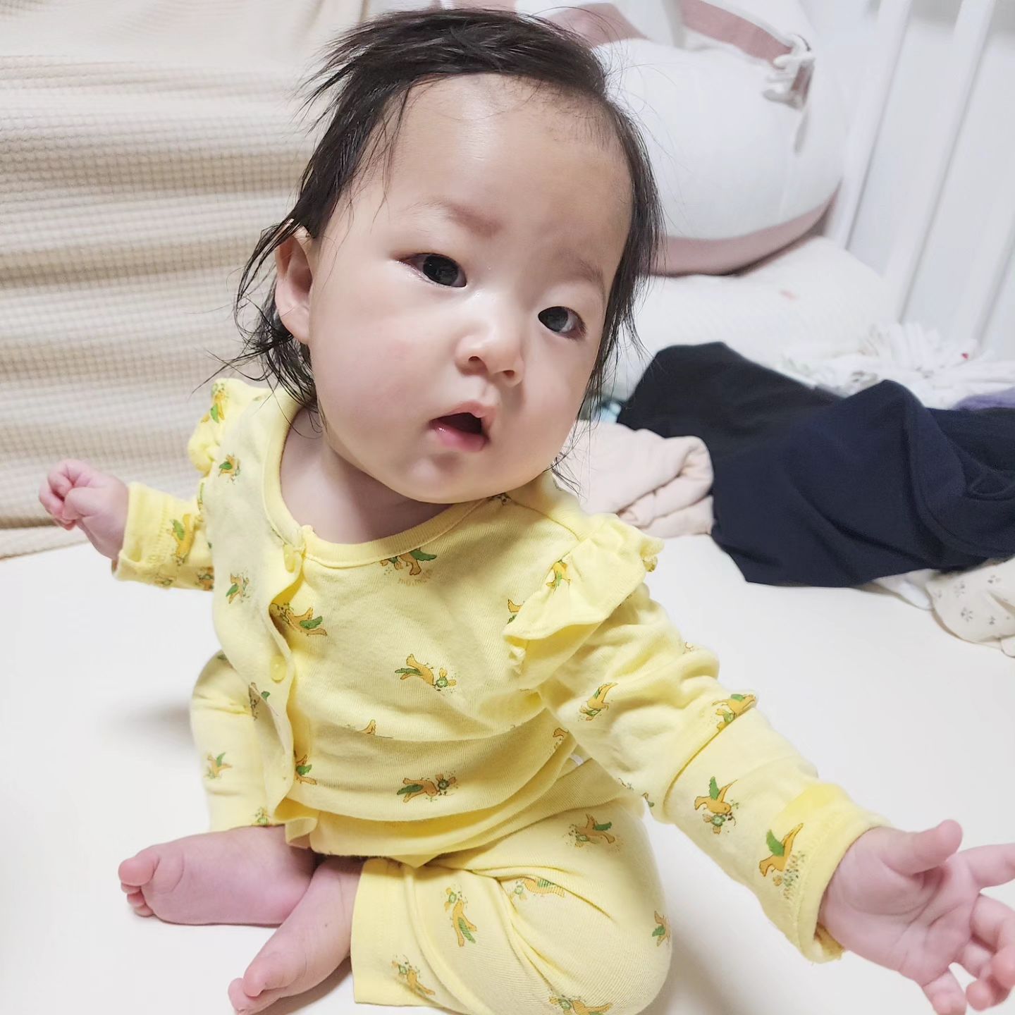 인생 182일차

두 손 놓고 앉기 배 조금씩 들기

#인생182일차 #5개월아기 #23년생 #폭풍성장 #손놓고안기 #기기연습 #언제이리컸니 #소띠아들 #소띠아기 #토끼띠딸 #토끼띠아기 #남매맘 #두살터울 #토끼띠맘 #소띠맘 #토끼티파 #소띠파 #럽스타그램 #오름가족 #육아스타그램 #젊줌마 #젊저씨 #토끼띠스타그램 #아들스타그램 #아기스타그램 #딸스타그램 #태태남매