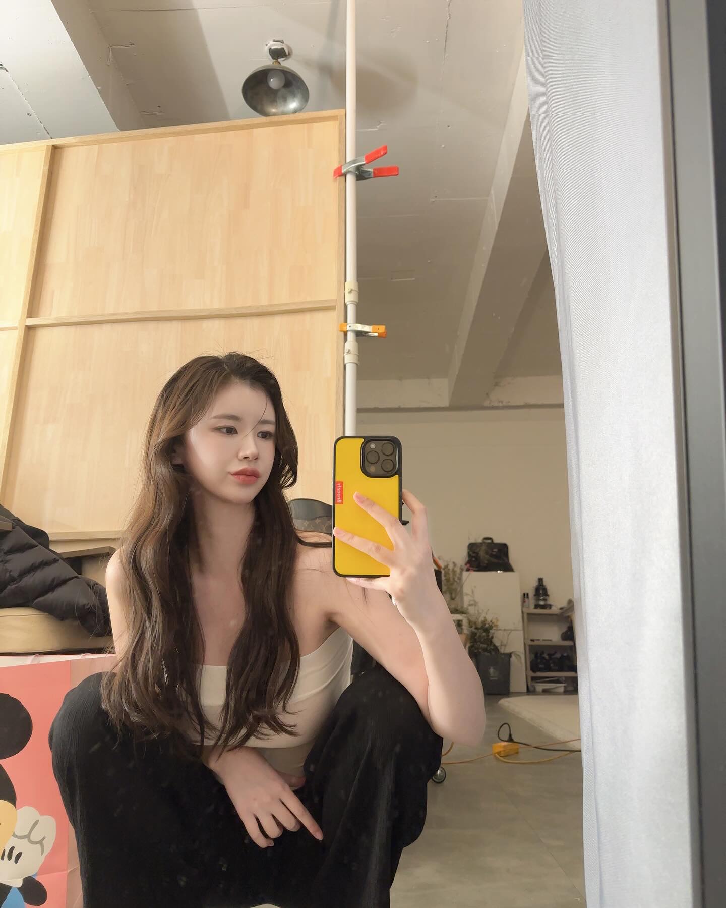 칭구들아~안뇽❣️
올해 리내생파는 없어여
매년하다가 안하려니 이상하긴하지만
할일은 많고, 정신은 없고, 여유도 없고
내년엔 제대로 신나게 놀아보아요😍
늘 신경써주는 정 많은 내친구들 너무 고마워❤️
나름 베풀면서 산다고 살았는데
주는 행복이 너무 기뻐서 좋았는데
올해는 제가 다 챙기지 못해도 이해해주세여🥲
항상 고맙고 사랑하는 내친구들 알럽❤️
.
#나이먹는거_자랑하기
#내년을기약하며
#생일 #잔치 #사랑해