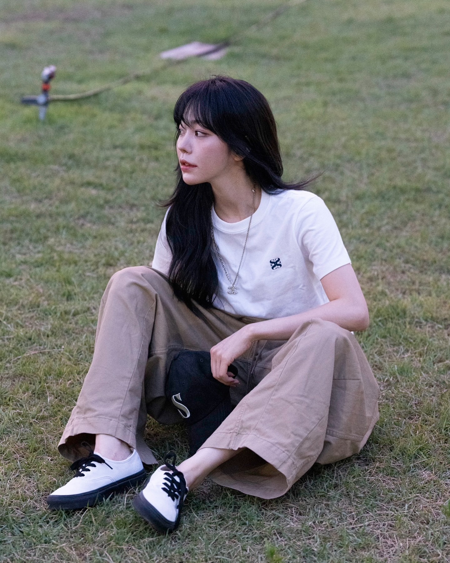 ✴︎ S︠a︠t︠u︠r︠ ✴︎
휘뚜루마뚜루 시그니처 한정판 패키지가 나왔다며? 속댝속댝🤫
§ 스몰 로고 프린팅 반팔 티셔츠 + 빈티지 캐주얼 볼캡 SET 

! 무조건 데일리룩 데일리템 심지어 무신사 단독 40% 할인 ˚₊·

satur_official musinsa.official #SATUR #세터 #무진장블프 #무신사블프