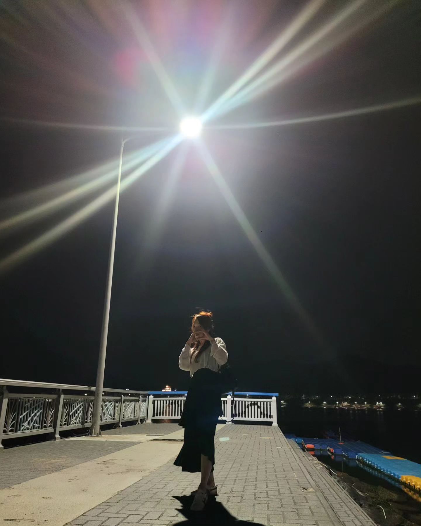 퇴근시간 마중나온 내편과 함께..
이 시간 조용한 우리동네 바닷가 참 좋네..
산책하기 좋은 날씨~

#대체공휴일 #월요팅 #오후근무 #일광해수욕장
#밤산책🌙 #불꺼진낭만조개 #이것이도촬