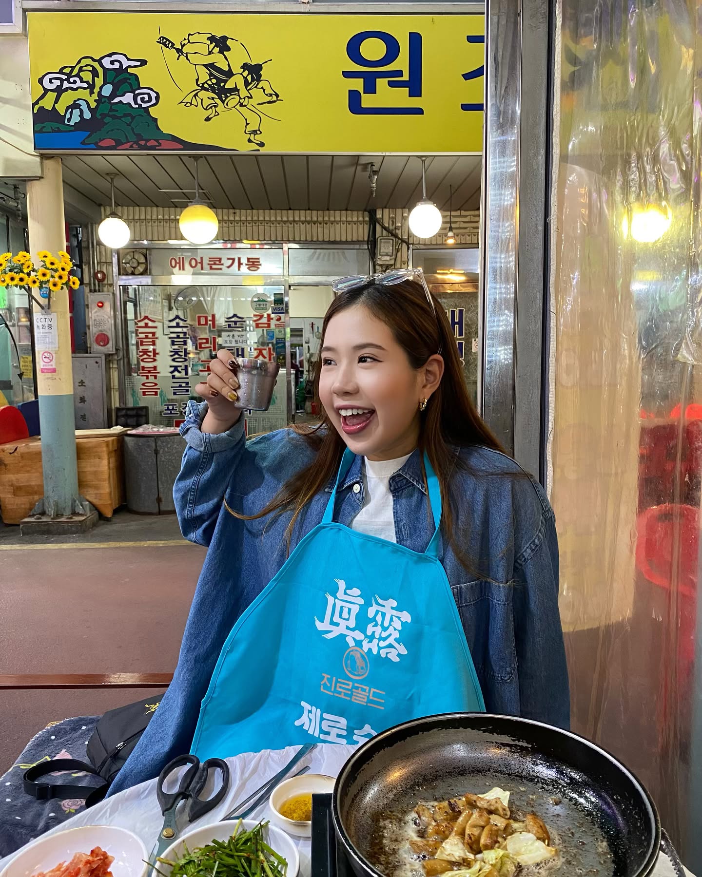 이 날씨에 곱창+야장 어케 참아!!!!✨💜
곱창거리가서 사이다 한 잔 하고 왔다