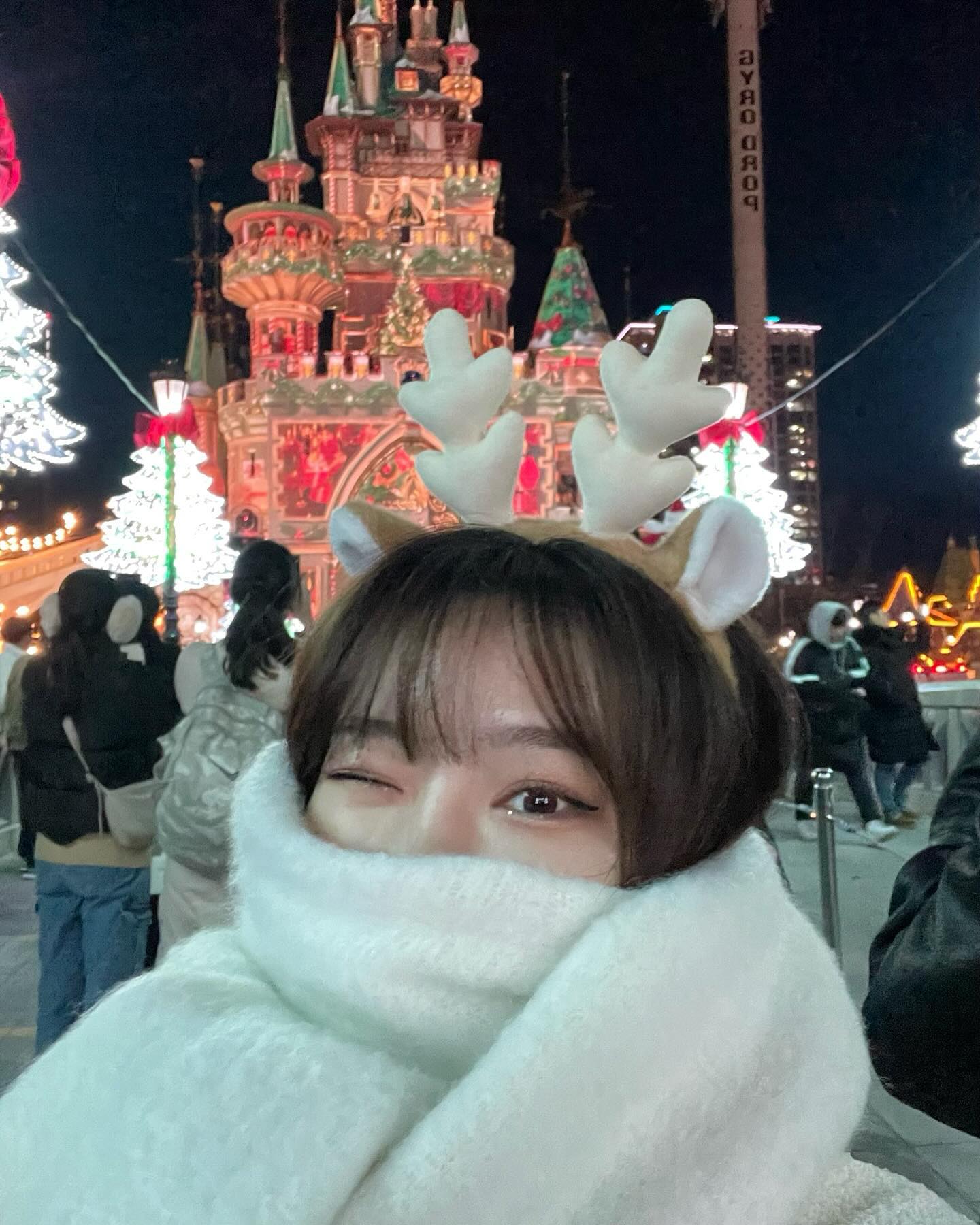 겨울에는 더 예쁜 롯데월드
추워서 꽁꽁 감싸고 놀기 💗