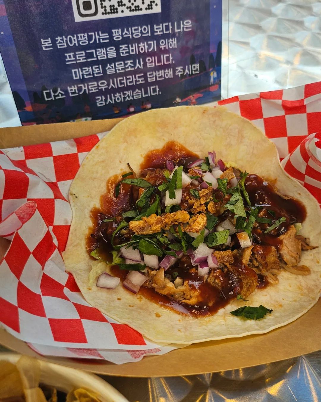#내돈내먹 #평식당 #부평문화의거리

맛있는게 너무 많은 '평식당' 이 
'2024년 9월 13일 금요일~2024년 10월 6일 일요일' 까지
매주 '금 토 일' 오후 12시~오후 9시 까지 한다고 합니다👏👏👏

저도 banban_201408 부평프리마켓을 하면서 항상 배고팠는데 '평식당' 할때는 저렴한 가격에 배도 부르고 맛있는거를 먹을 수 있어서 너어어어무 행복합니다🤤

'평식당' 끝나서 아쉬워 하시는 분들이 많았는데 운영기간동안 잊지 마시고 맛있는거 드시러 오세요😋👍👍