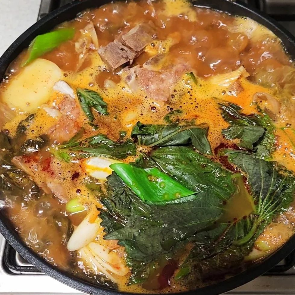 #협찬  하남미사역 전주감자탕 
포장헤서 집에서 온가족이 함께
먹으니 더욱 맛이 좋아요.
 #전주감자탕미사점#전주감자탕#미사맛집#미사역맛집#미사역감자탕#미사감자탕#하남감자탕#미사한식