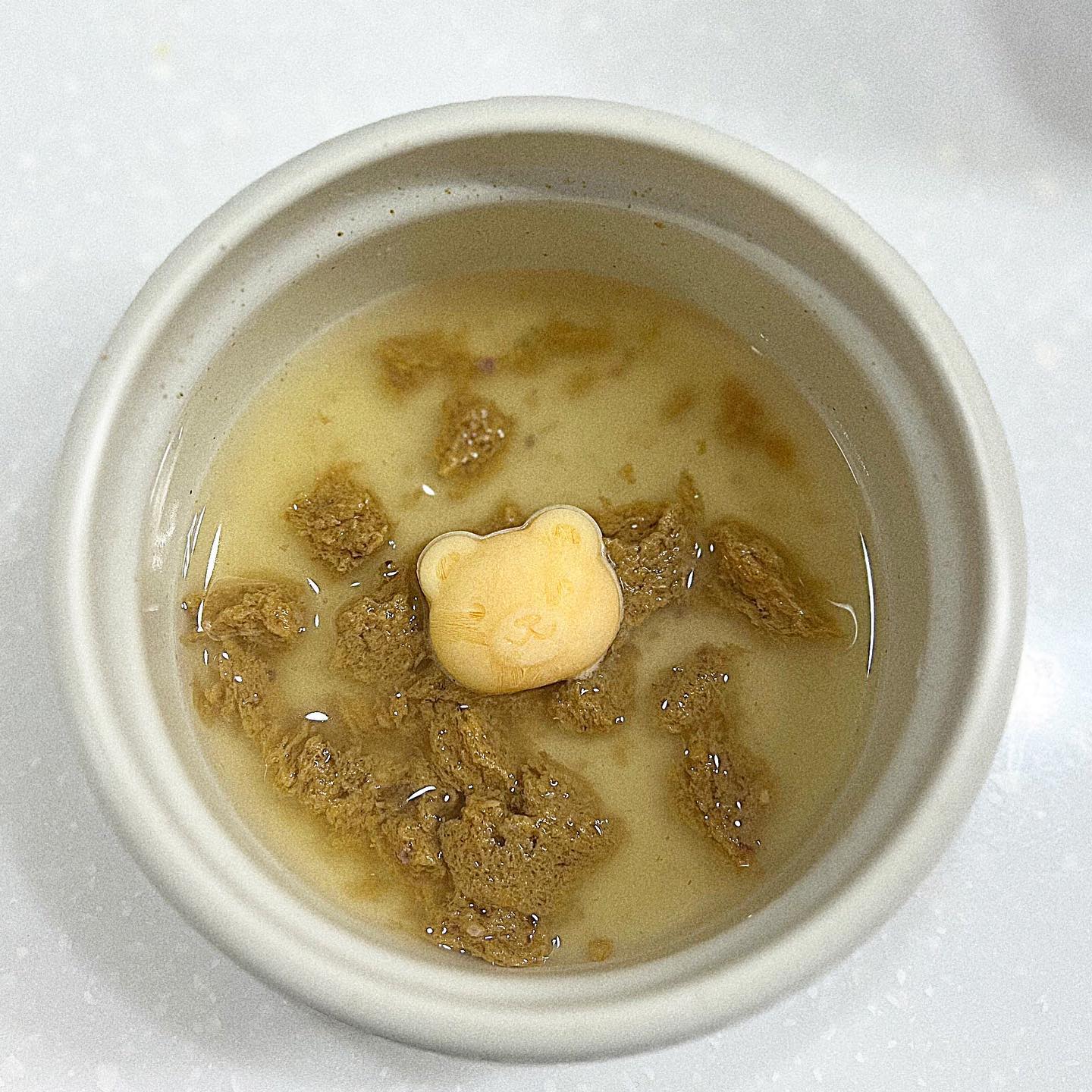 요거트 얼려서 아이스크림으로 먹으면 얼마나 맛있게😆~?

당근맛 강아지 전용 요거트로
간단한 간식 만들기 뚝딱✔️

겨울에도 아이스크림은 포기 못 하쥐,,🍦

#반려동물 #반려동물요거트 #반려동물장건강 #GMGC #슈퍼프레쉬요거트 #슈프요 #강아지요거트 #강아지장건강 #크루모집