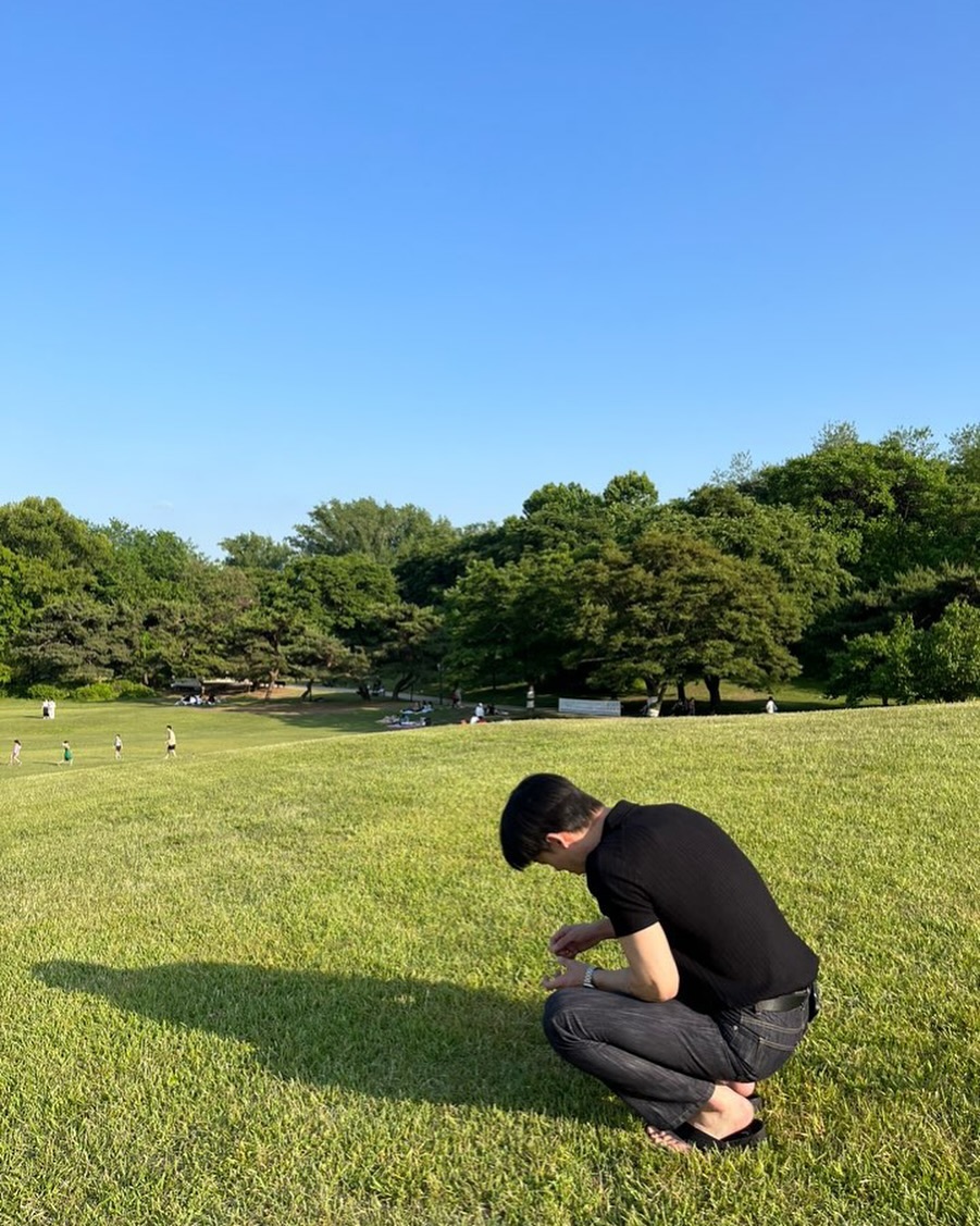 이번 추석엔 부산으로 ~
.
.
.
#데일리 #daily #데일리룩 #dailylook #캐주얼룩 #미니멀룩 #ootd #dodf #팔로우 #follow #남자코디 #like #style #fashion