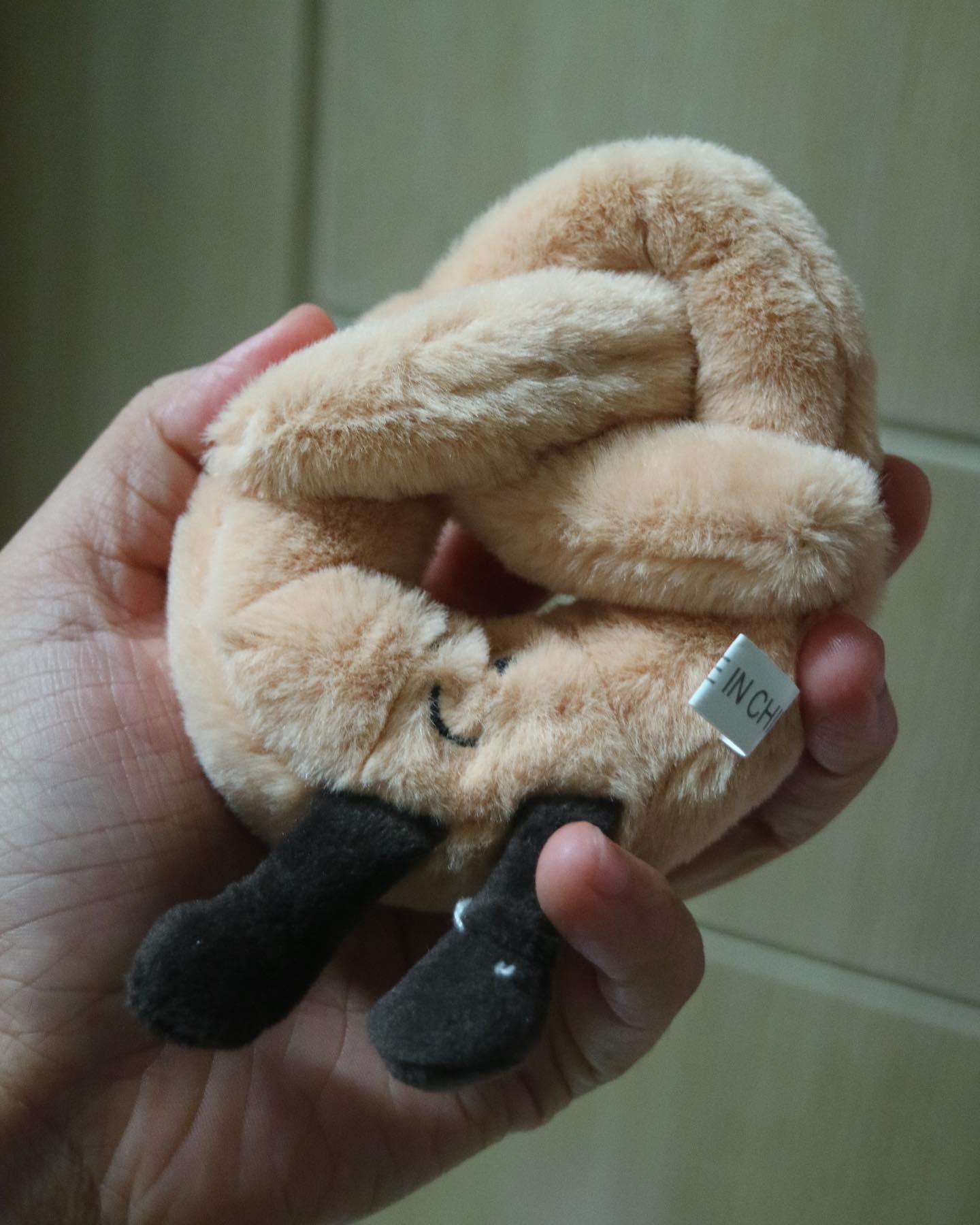 #광고 

진짜 진짜 귀여운 크로와상키링🥐
차키키링, 열쇠고리 어디든 어울리지만
핑크 가방에 걸어보니 핑크가방이 훨씬 더🛍️
귀여워 보이네

크로와상키링으로 패션아이템으로✨
하나 장착할 수 있답니다~

#크로와상키링 #차키키링 #인형키링 #가꾸 #백꾸 #빽꾸 #열쇠고리링 #열쇠고리 #소품샵