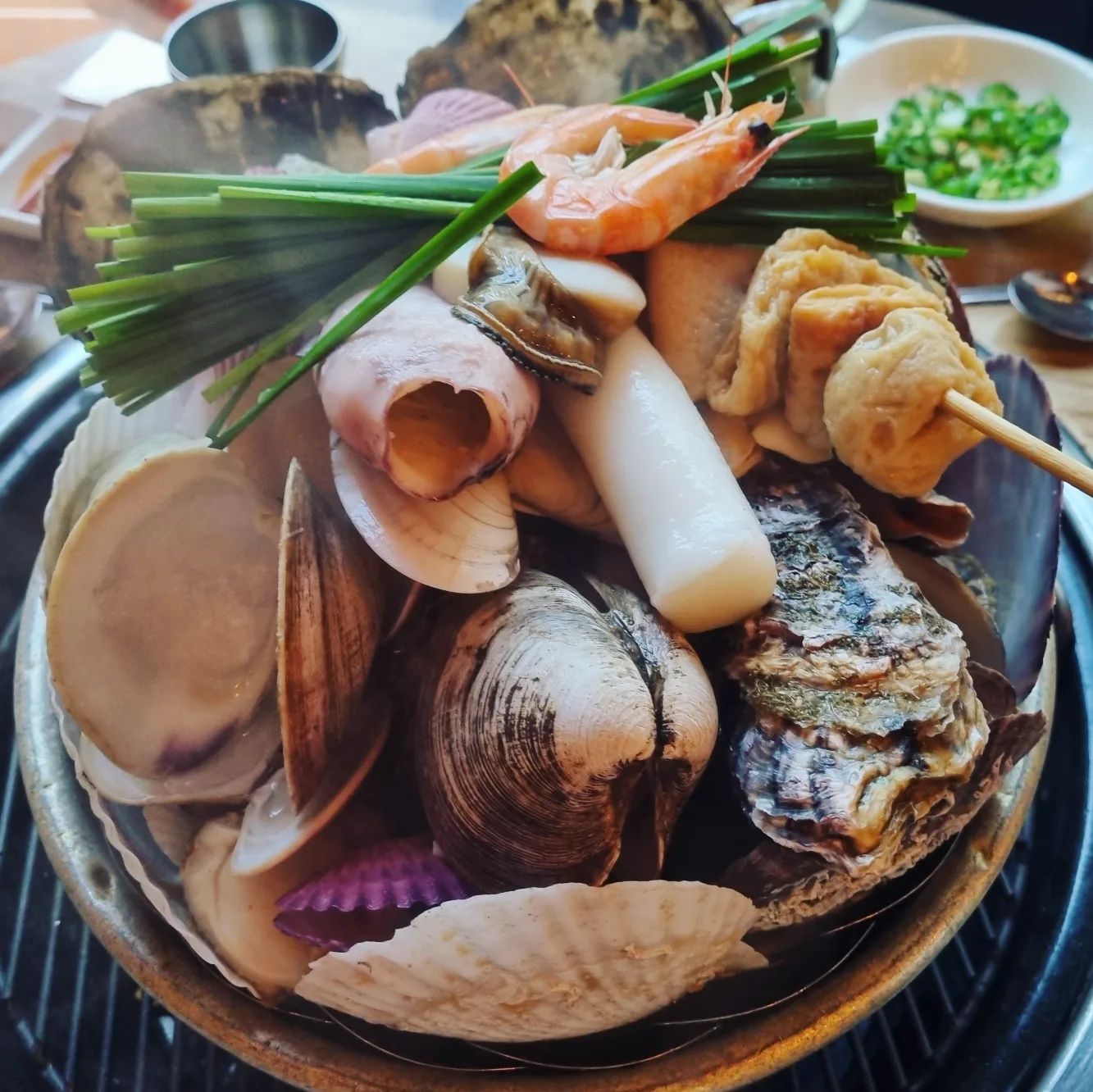 #조개일번지
오랜만에조개찜먹으러♡
역시나푸짐하고맛있넹😍😍
하유니가맛있다고진짜잘먹어서
제일뿌듯했음ㅋㅋ🤣🤣
.
.
#서대문조개일번지 #서대문맛집 #서대문역맛집 #조개찜 #조개찜맛집 #서대문조개찜 #서대문역조개찜 #서대문조개찜맛집 #서대문역조개찜맛집 #서대문맛집추천 #서대문역맛집추천