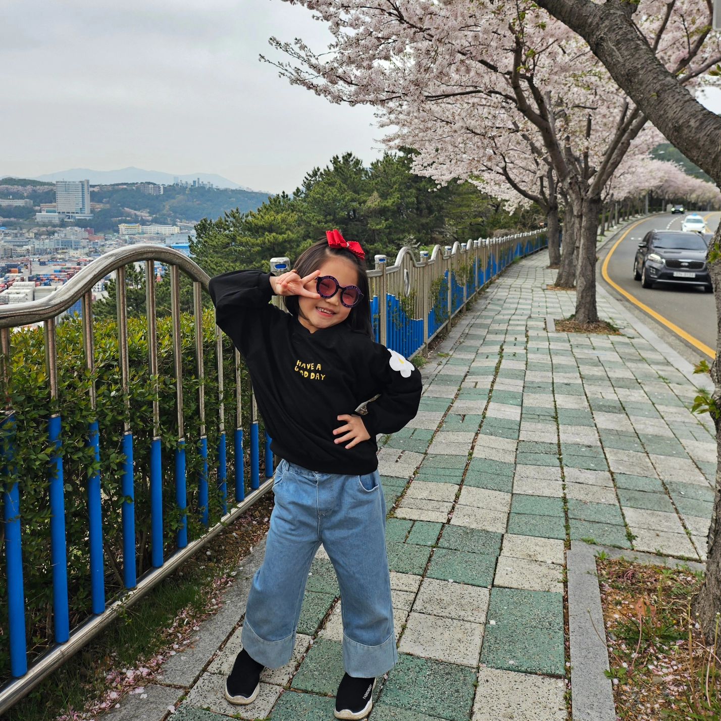 𝓮𝓾𝓷𝓿𝓮𝓵𝔂
벌써부터 뱃살걱정하는 떠은🤣
그런건 천천히해두 된다구!!

#키즈모델 #키즈인플루언서 #케이키즈
#아동복모델 #홈피팅모델 #일상룩 #데일리룩
#키즈ootd #kidsfashion #키즈패션