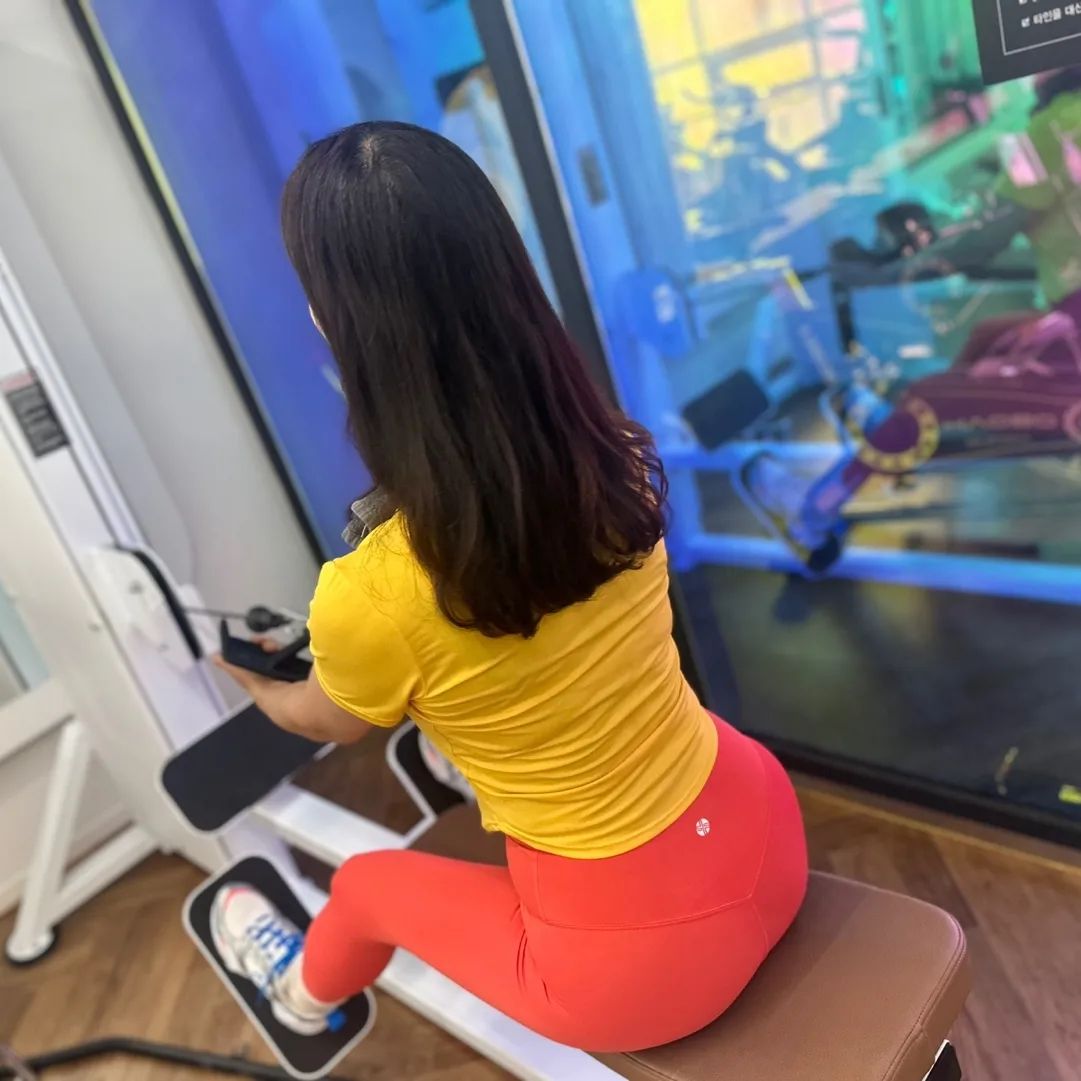 뒷태미인ㅋㅇㅋ
원장님이랑 레슨하고 운동하고
도서관 가서 공부도하고
하루 알차게 보내네
#원주혁신도시운동 
#오운완 
#원주필라테스