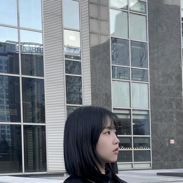 미란 | Ranny on Instagram: "#광고 슬슬 봄 옷 준비 해야죠🫧 따뜻하지만 조금 싸늘한 봄 날씨를 대비해 미리 준비하는 #자켓추천 !! 데일리로 하나 걸치기에 좋은 #아이러니포르노 [비건스
