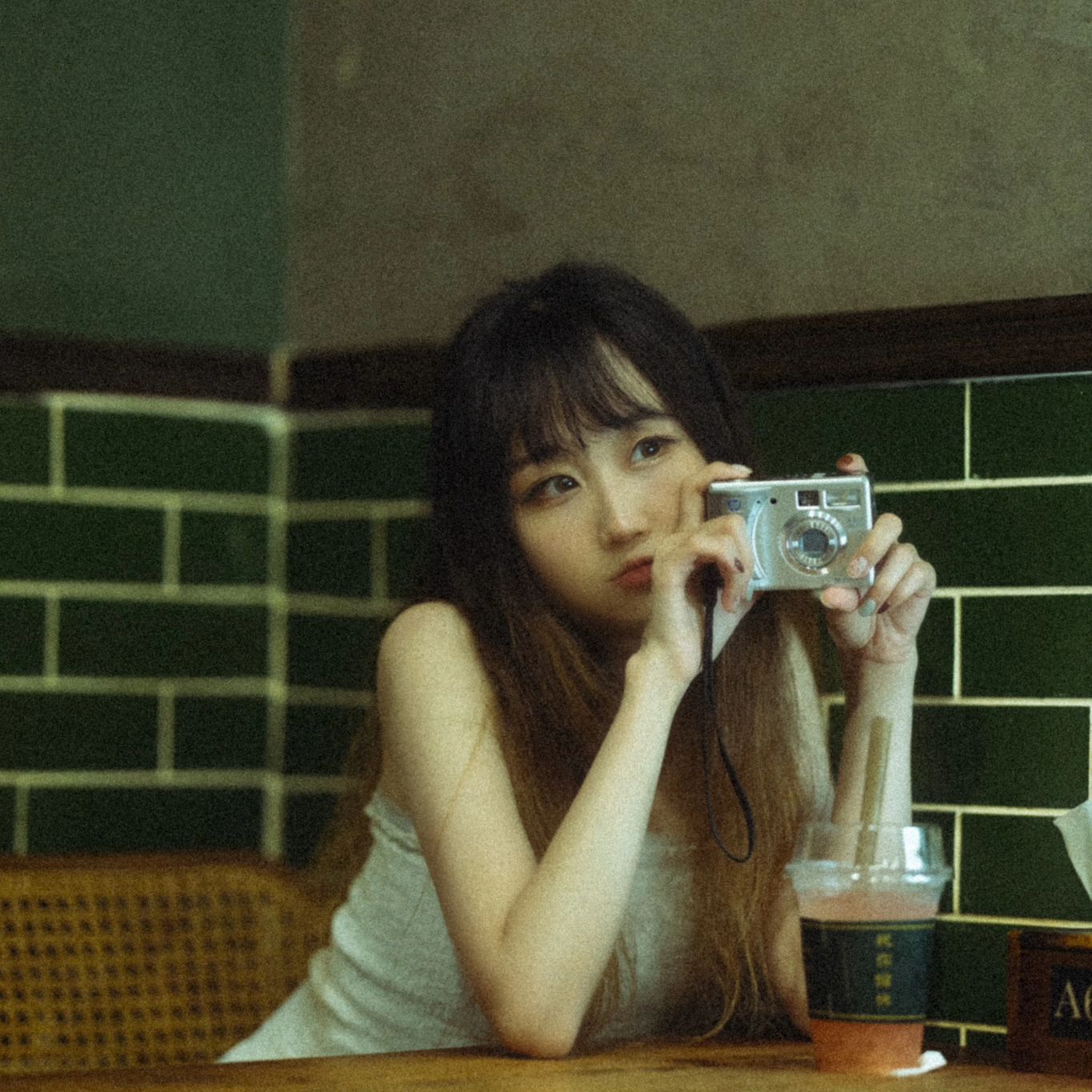방콕^______^
담달에 일본가면 또 올릴사진 생기겠지??? 우하핫!!!!!

방콕사진 졸업해야하는데
다 잘 나와서 계속 올리는중
영원히 방콕에 사는 사람처럼

#ftf#followforfollowback#follow4like#likeforlikes#좋반#좋아요반사#좋반환영#좋반테러#선팔하면맞팔#선팔맞팔#맞팔해요#좋튀#다렉#소통#소통해요#소통환영