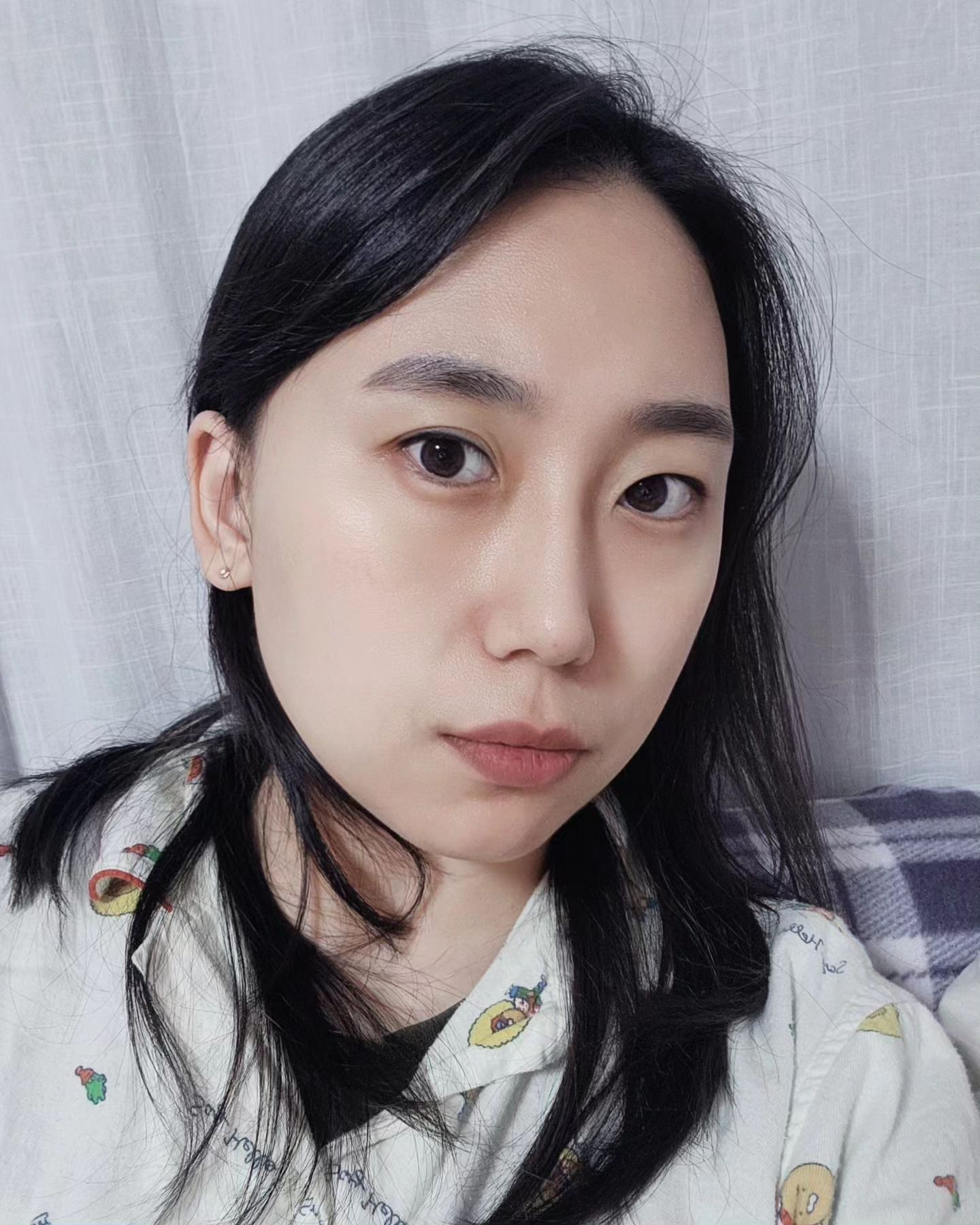 #협찬 #그라운드플랜미스트 

#콩콩팥팥 보시나요들? 요즘 너무 재미있게 보는 프로인데 보다보니 유난히 눈에 띄는 미스트가 있더라고요♡ 콩콩팥팥에 나와서 유명해진 #그라운드플랜 #미스트 후기 풀어봅니당😆

제 피부가 진짜 예전같지 않아서 고민인데 전후 사진에서도 수분감이 다르쥬? 입주변 터실터실한것도 싹 정리되고 울긋불긋한것도 싹 정리되용👍 게다가 미스트 쓰고나믄 화장도 잘 먹더라고요🙈🙊🙉

🌿 공식몰에서 불만족 시 100% 환불 가능하니까 꼭 써보세요!

#임산부화장품 #순한화장품 #피부진정화장품 #온가족미스트 #승무원미스트 #여배우미스트 #만능미스트 #오리지널미스트 #앰플미스트 #미스트앰플 #세럼미스트 #미스트세럼 #콩콩팥팥미스트