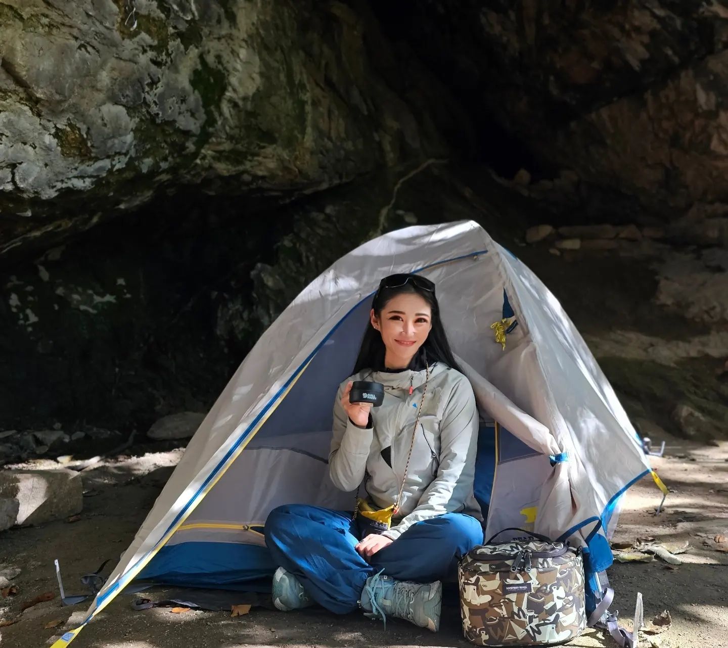 손을 내밀고 오늘도 포근히 인사해준다⛰️⛺️

돼지고기 모듬이 먹고 싶을땐
야외 백패킹가서 먹음 🐷👩‍🍳🙈

머릿속 기억창고를 뒤적거리다가
기억속에서 빛을 잃었던 하나가
되살아 나는 순간을 맞이해본다🎎💡 

#서울#종로#애니기어#텐풍#캠핑장비