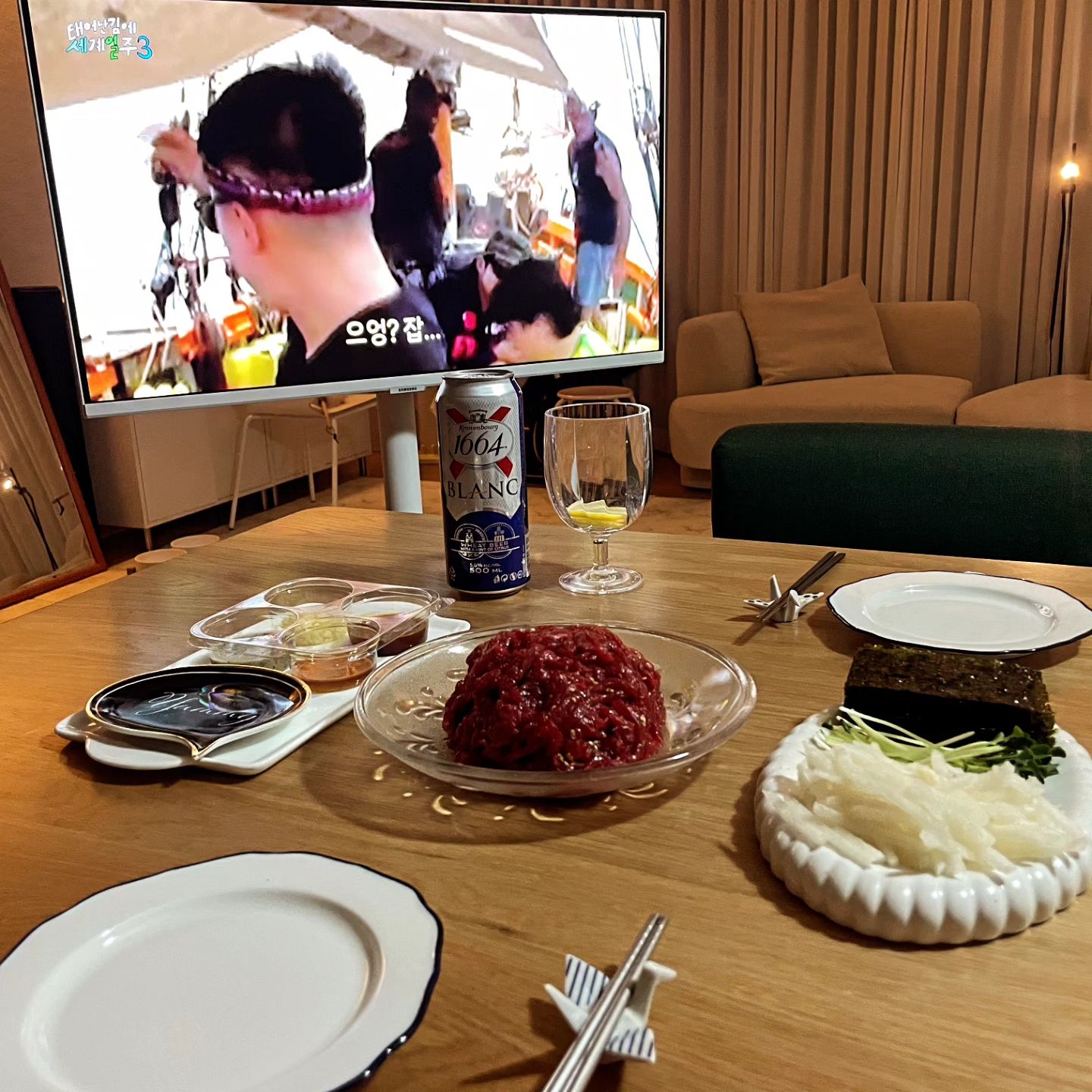 육퇴후엔 육회🥳
우리들의 행복한 시간
내 자랑거리 rewom_y 랑 햄볶