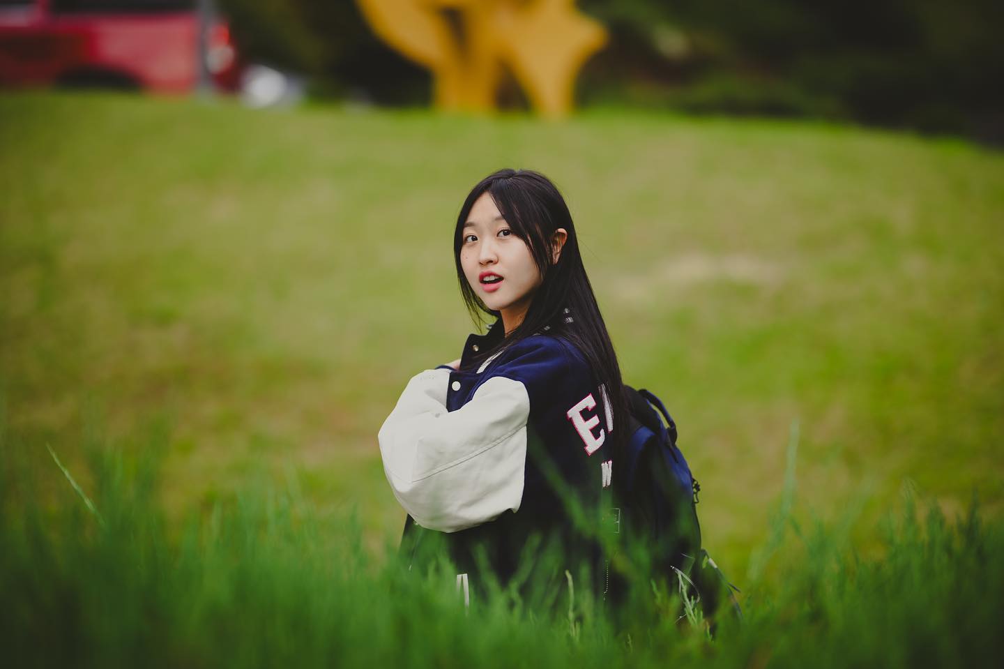 네. 저 작가님이 주신 사진. 다 올릴 거예요. 전부. ^^.
막짤은 카메라 바꾸시고 테스트 촬영 하셨던 그거 맞죠?
중도 앞 계단에서~!
.
.
.
P. munkyo.seo 
__m.kyo