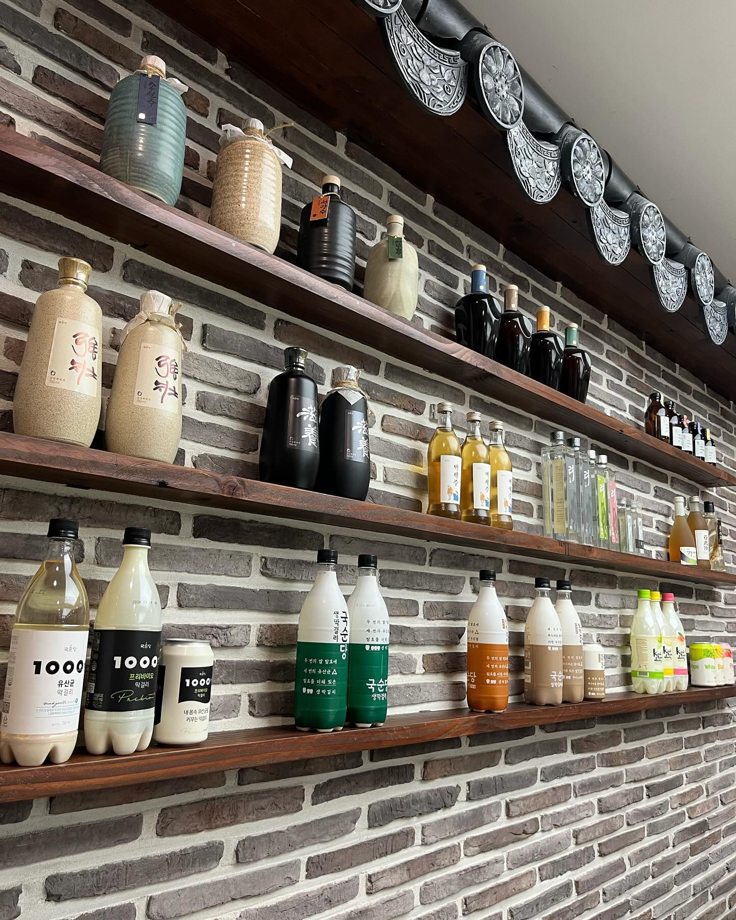 #협찬

곧 다가올 #설날 을 대비해서 #국순당_전통주빚기체험 을 하고 왔어요! 

먼저 전문가의 설명을 들으며 #전통주 에 대해서 자세히 알 수 있었는데요. 그후 시음을 하고, 직접 #우리술빚기 를 하니 정말 재미있고 뜻깊었답니다☺️

#국순당 #전통주체험 #차례 #셀러뷰