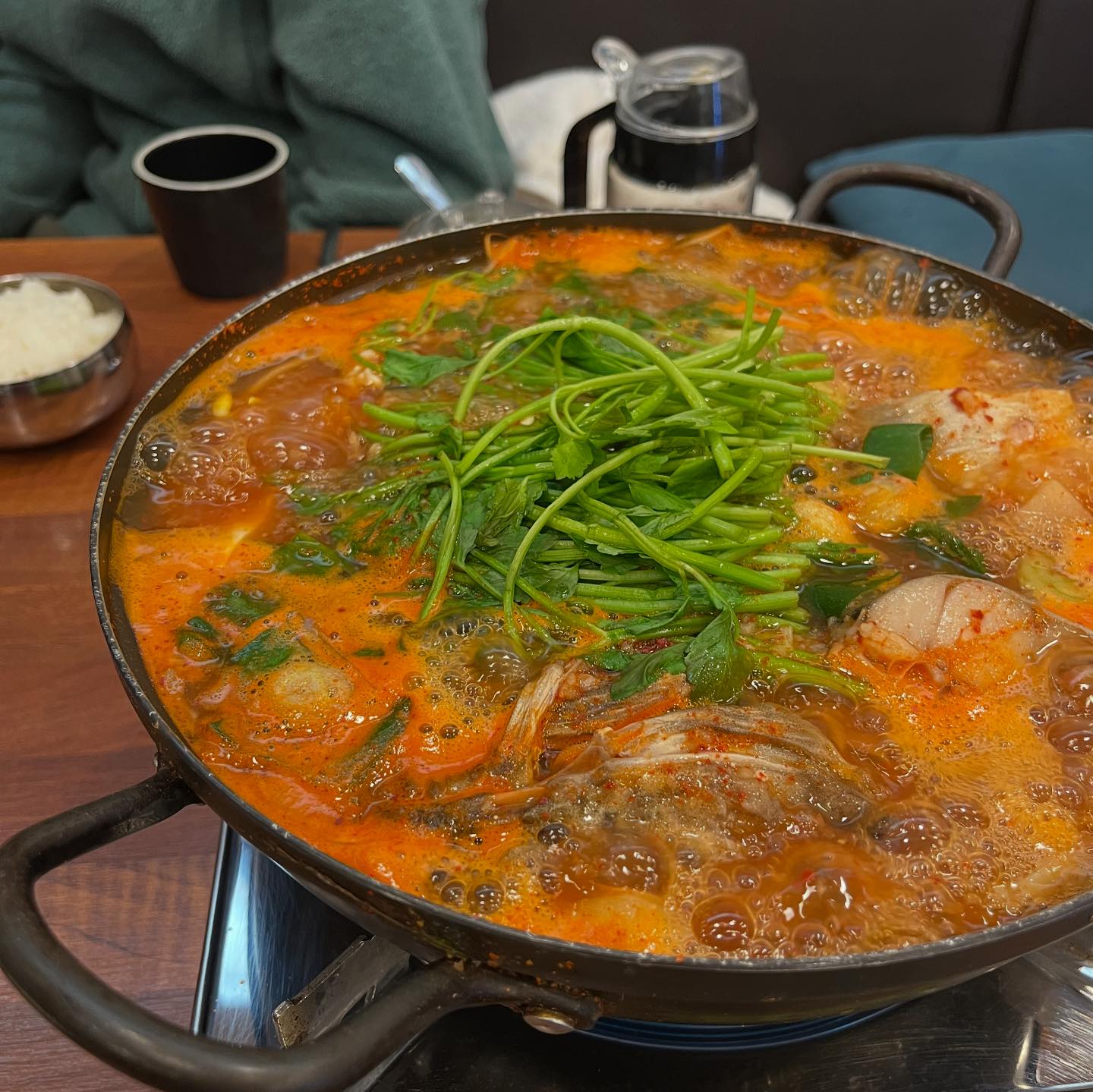 #체험단리뷰
집에서 먹던 따뜻한 #세종밥집 🍲
맛있는 #호려울로동태탕 대접받고 왔어요!

대가리 동태탕 🐟 #보람동한식 본점
월~금 10:30-20:30 매주 토 일 정기휴무
브레이크 타임 15:00-17:00

📍 세종 호려울로 19 스마트허브3 2층 203호 (보람동 749)

#보람동맛집 #보람동밥집 #보람동알지리탕 #보람동동태탕 #세종맛집 #세종한식 #세종알지리탕 #세종동태탕 #세종보람동맛집 #세종보람동밥집 #세종보람동한식 #세종보람동알지리탕 #세종보람동동태탕 #호려울로맛집 #호려울로밥집 #호려울로한식 #호려울로알지리탕 #세종호려울로맛집 #세종호려울로밥집 #세종호려울로한식 #세종호려울로알지리탕 #세종호려울로동태탕
