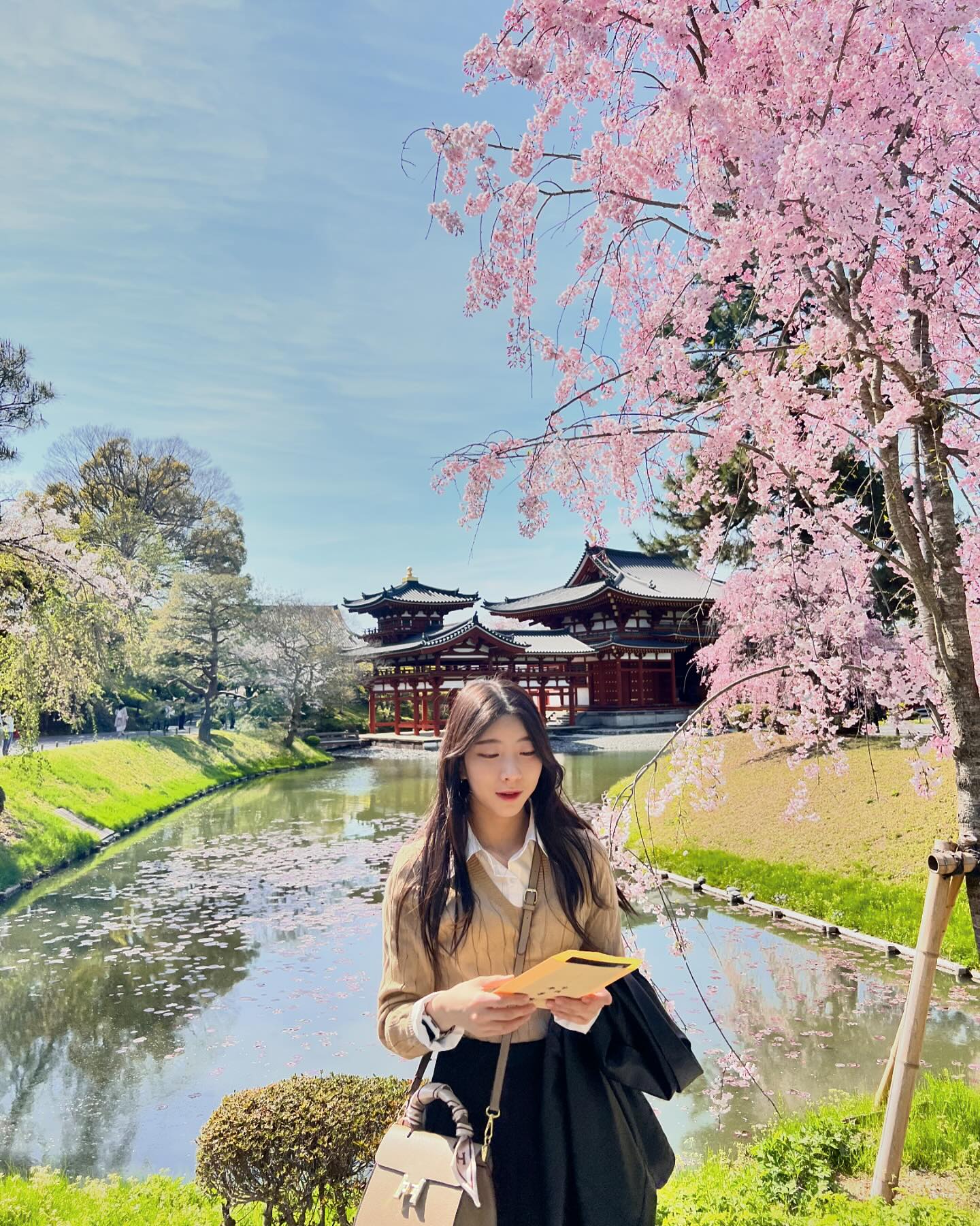 뵤도인 平等院🗾
.
.
.
.
.
.
.
.
.
.
.
.
.
.
.
.
.
.
.
#일본 #일본여행 #교토 #교토여행 #오사카 #오사카여행 #일본우지 #일본교토 #교토뵤도인 #뵤도인 #平等院 #우지뵤도인 #뵤도인사원 #뵤도인 #선팔 #맞팔 #선팔하면맞팔 #좋아요반사 #일본관광지 #교토가볼만한곳 #오사카가볼만한곳 #OSAKA #KYOTO #JAPAN #여행 #여행스타그램 #일본스타그램 #일본4박5일 #교토우지 #뵤도인平等院