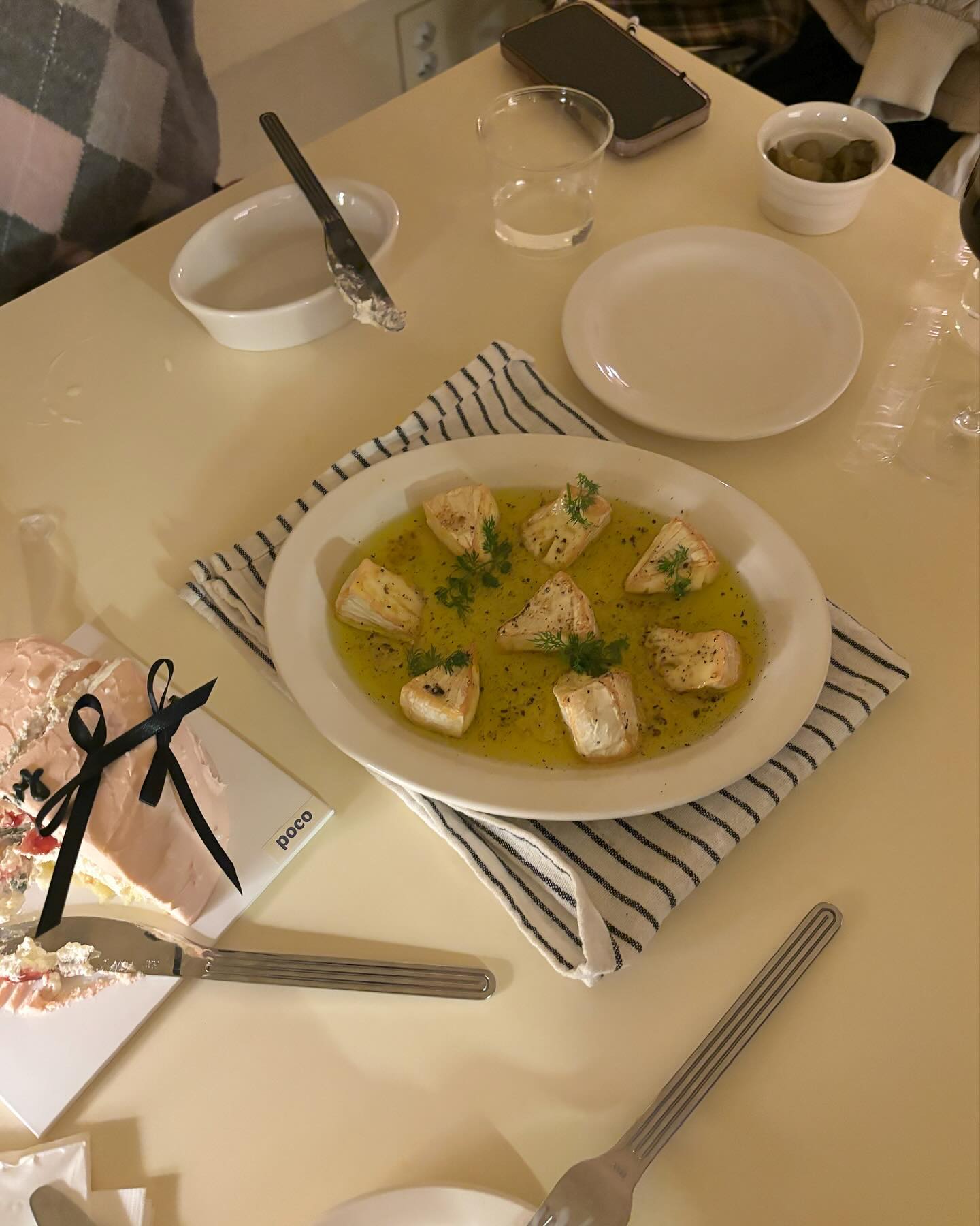 겨울에 태어난 은정🤍 축하데이🤍근래 젤맛도리데이.....🥹, 붕최238은영이한테 사케 배운날🍶 눈+오뎅바+뜨끈사케 접수 레츠기릿~  #글리브 #페이브 #붕세권 #붕최몇