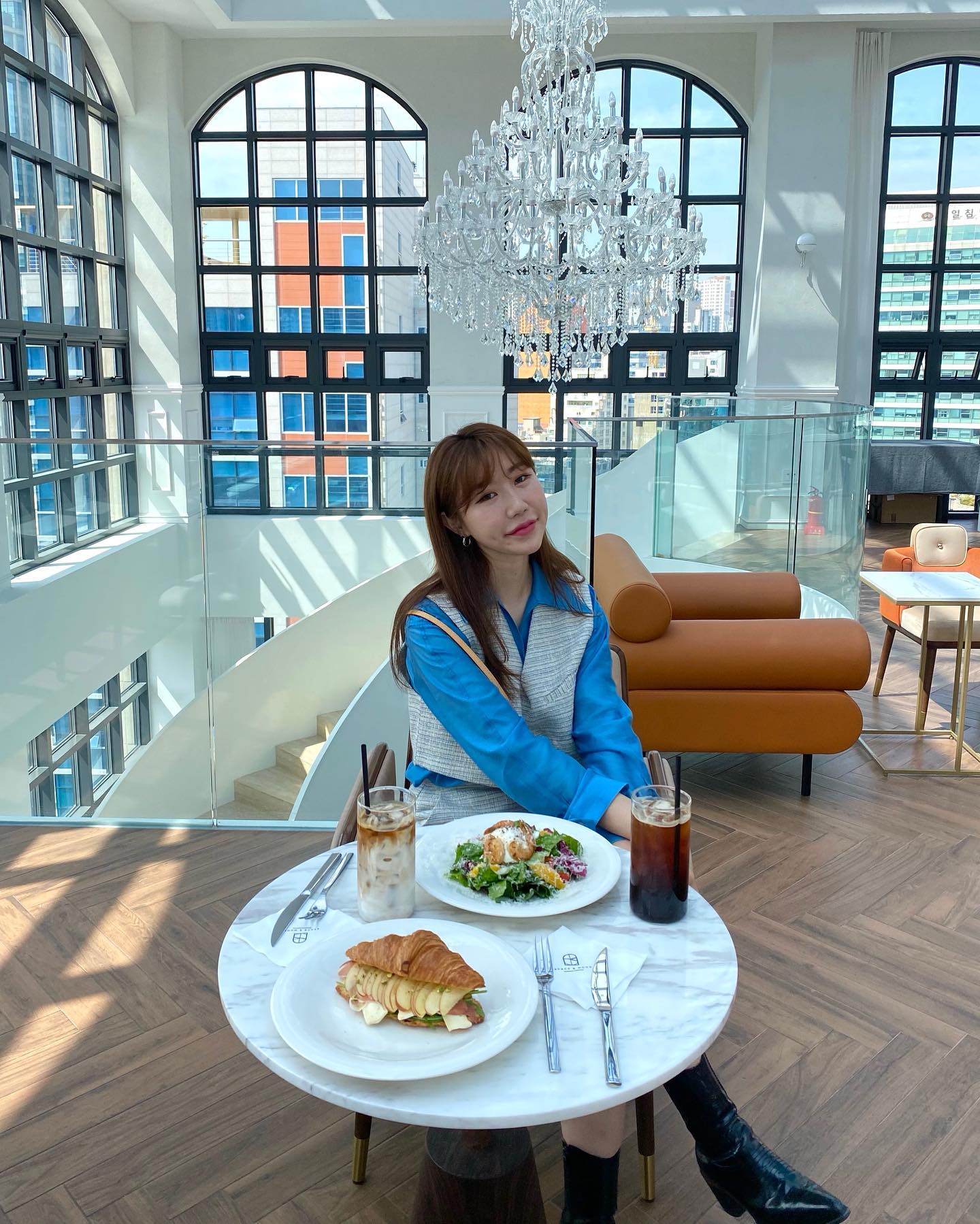 오랜만에 찾은 갈색머리 사진👩🏻‍🦰💎