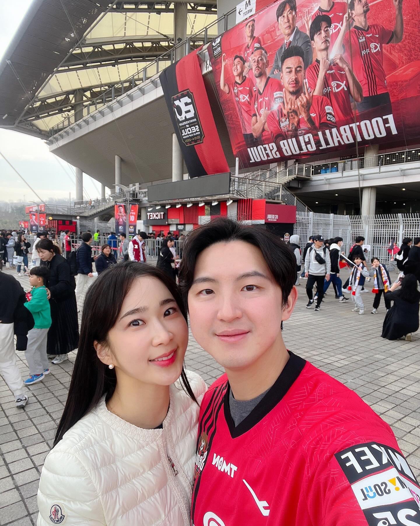 찬혁이랑 축구 경기 보러!⚽️2:0승리🥳
.
.
#fc서울 #서울월드컵경기장 #축구 #린가드 #기성용