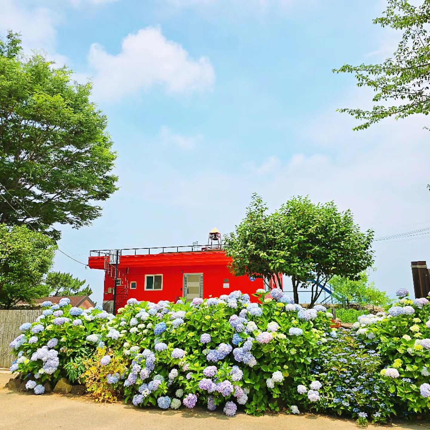 남해 태교여행🩵양도보고 수제버거먹고
수영실컷하고 남해노을로 마무리☺️🩵
:
:
#남해#태교여행#남해태교여행
#남해여행#상상양떼목장#남해양떼목장
#남해수국#빌라드남해#남해펜션
#남해가볼만한곳#남해풀빌라#더풀
#일상#데일리#선팔#맞팔#좋아요
#daily#instago#f4f#follow