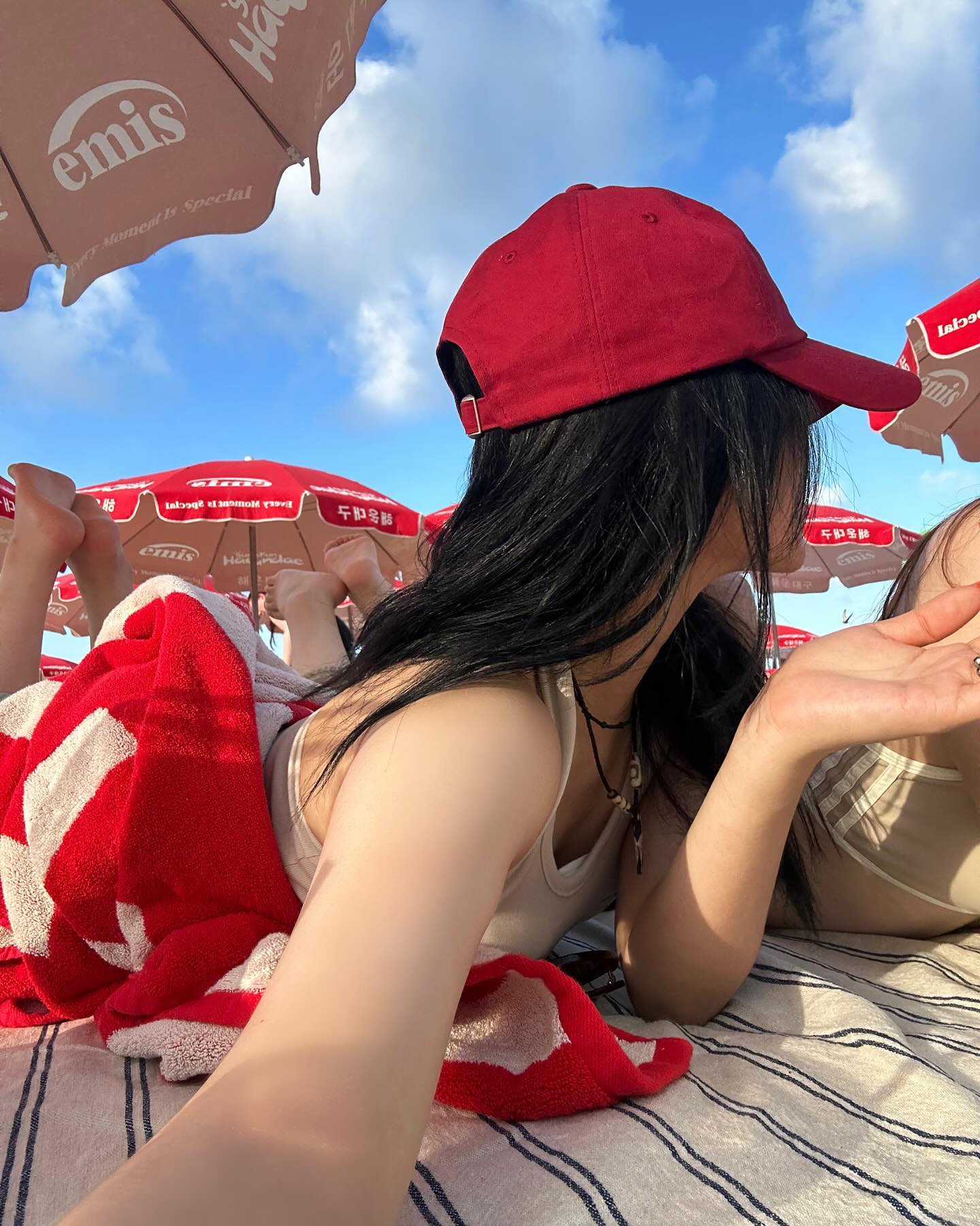 아 이거지 •••☀️⛱️👙🌊🏝️