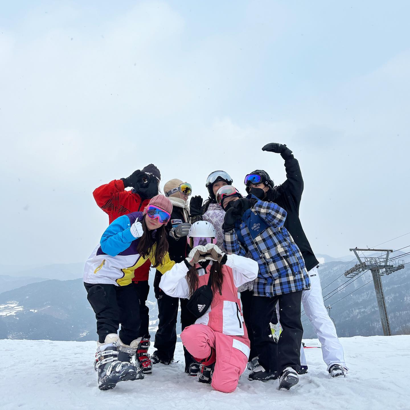 여사우 웰리힐리 동호회🏂⛷
숏스키 초 쉽네. 보드 최고.

#웰리힐리파크 #스키장 #스키 #숏스키 #스노우보드