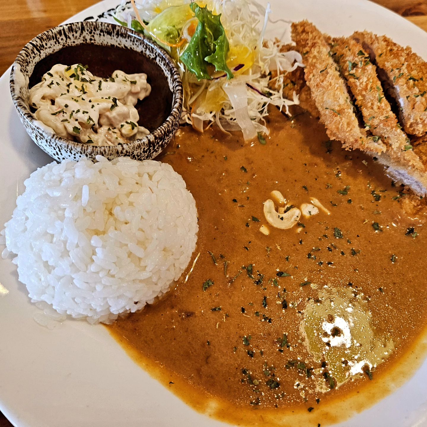 백종원 아저씨도 다녀간 에버그린돈까스 안양에서 맛보던 그맛이 제주 애월에서~~♡
한담해변 주차 가능해서 더 짱짱

#협찬 #에버그린돈까스 #제주흑돼지돈까스  #애월돈까스 #애월한담해변맛집 #백종원돈까스 #애월돈까스맛집