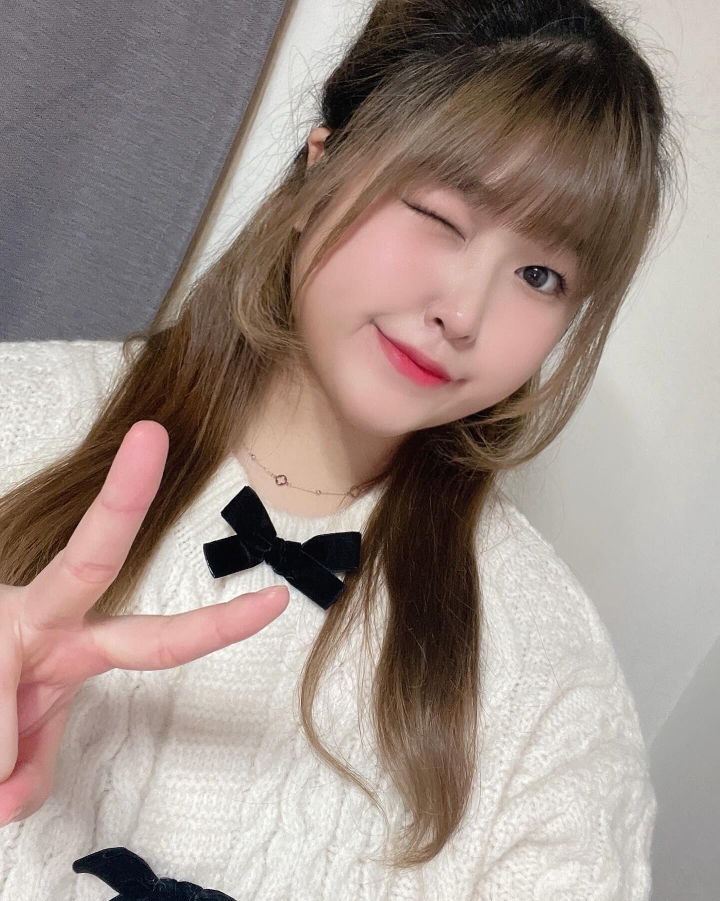 누가 뿌염하라고 끌고가주라,,,, 너무 귀찮앙☹️