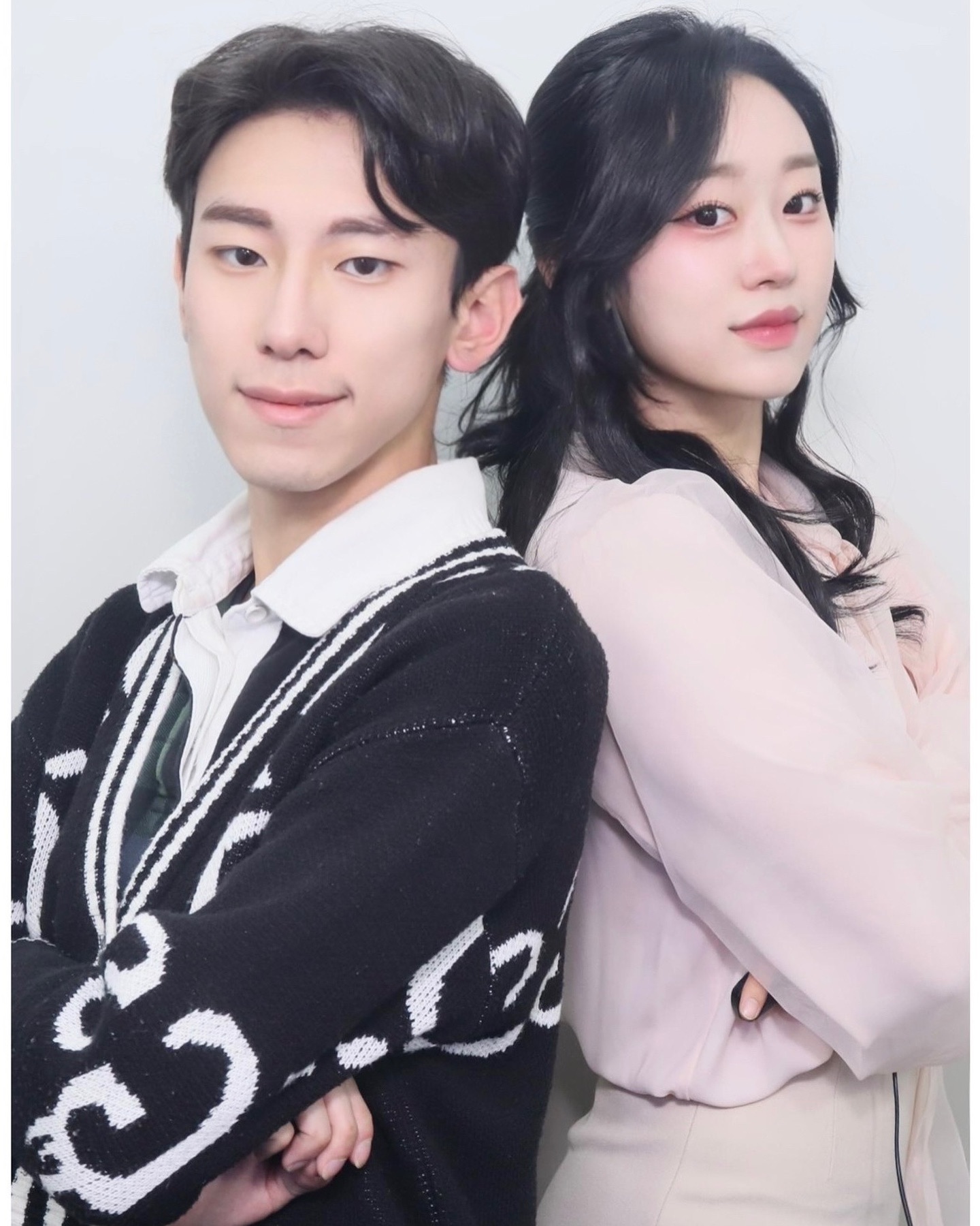 포토이즘 잘나온다 👍🏻
우정 프로필 촬영한줄