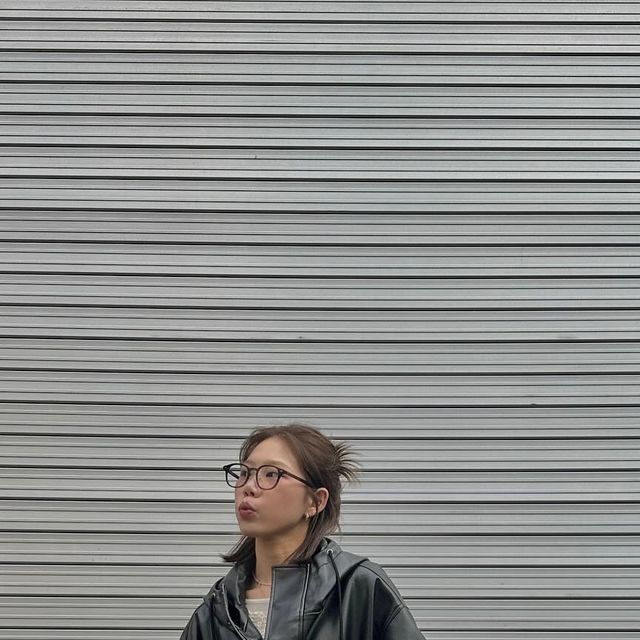  인성 on Instagram: "#광고

PU100%로 보통 레더보다 소프트한 느낌과 투웨이지퍼까지 
부담없이 걸칠수있어서 꾸안꾸템이지요~ 

#광고#협찬 #스탠다드에러  #STANDARDERROR #남여공용자켓 #자켓#데일리룩#팔로우 #좋아요 #자켓추천#간절기아우터#JACKET#パンツ  #outer #스탠다드에러x텍토리"