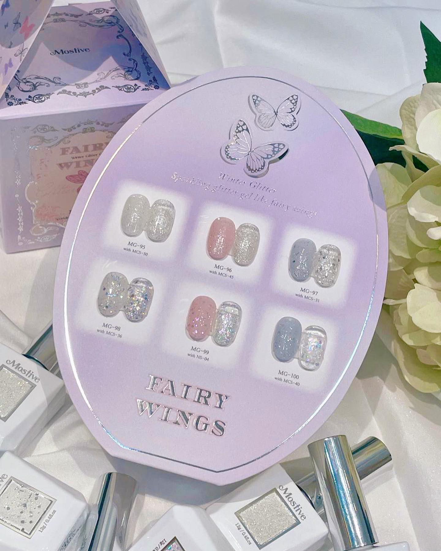 🤍
요정의 날개 글리터✨
모스티브는 믿고 해야쥬~
블링하면서 여리여리! 페어리윙스💗
이름도 이쁘다🫣
역시 모스티브
mostive 
-
여리여리한 글리터 좋아하는
언니들 완전 강추💗
-
 #모스티브 #모스티브신상 #겨울네일 #겨울네일추천  #모스티브글리터 #모스티브페어리윙즈 #모스티브글리터젤 #모스티브글리터신상