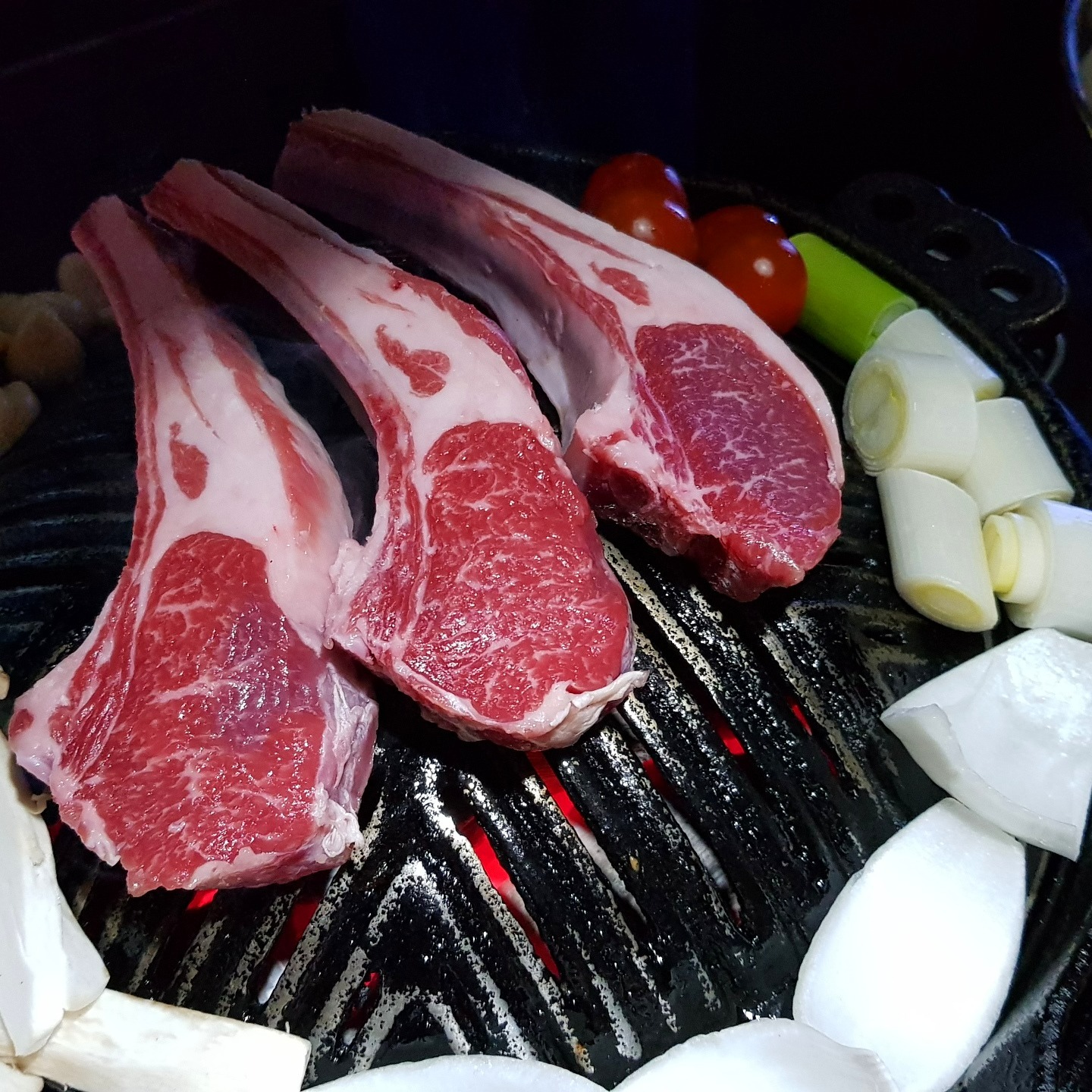 퇴근 후
맥주 한잔은 꾸르맛
한잔이 아니라서 문제ㅋ
#오늘도고생했다
#양갈비맛집