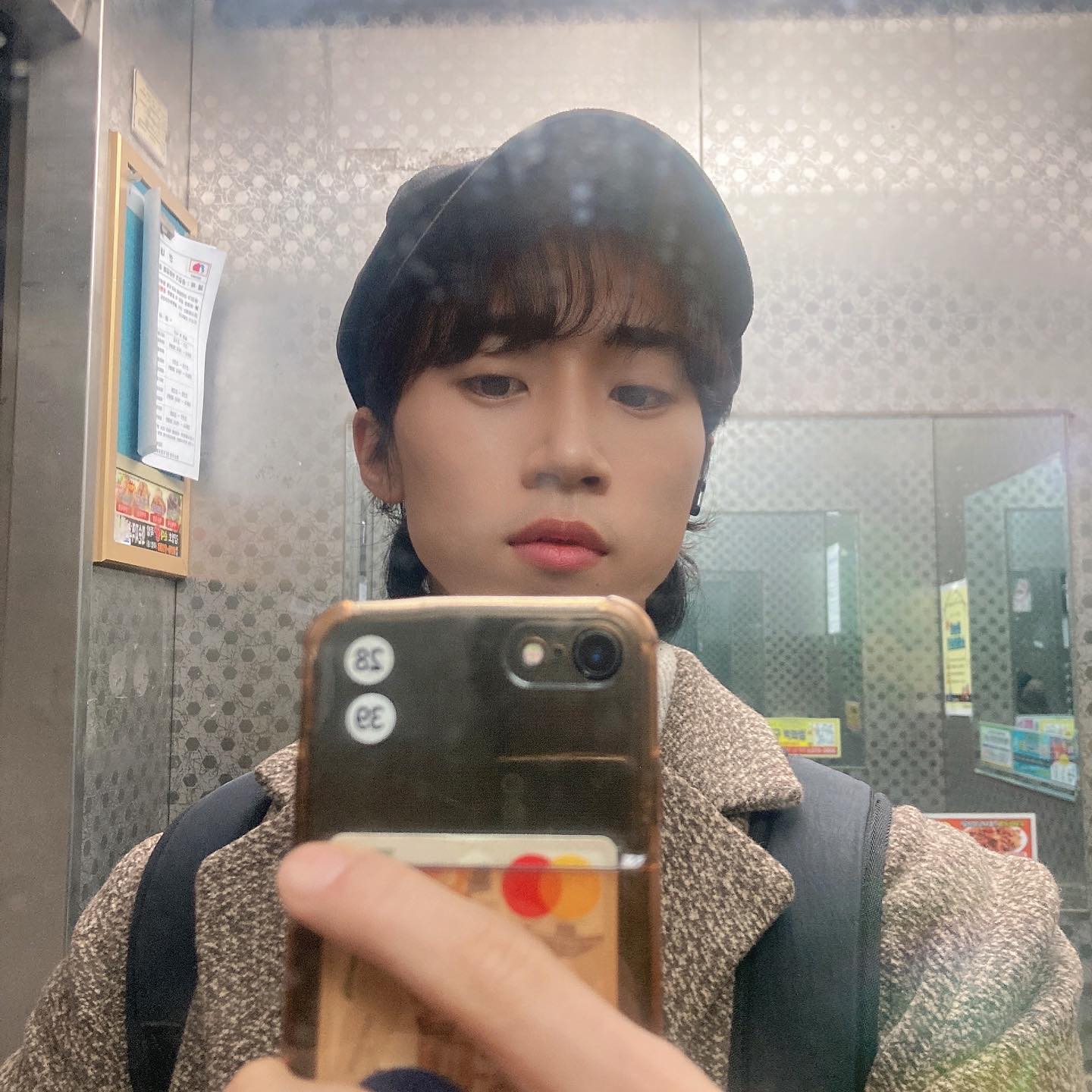 새로운 모자와 함께~ㅋ🤠

#셀피 #셀피그램 #셀피꾼 #셀피족 #셀스타그램 #셀스타 #셀카 #셀카스타그램 #거울샷 #미러샷 #좋반 #좋반댓 #선팔은곧맞팔 #선팔하면맞팔
