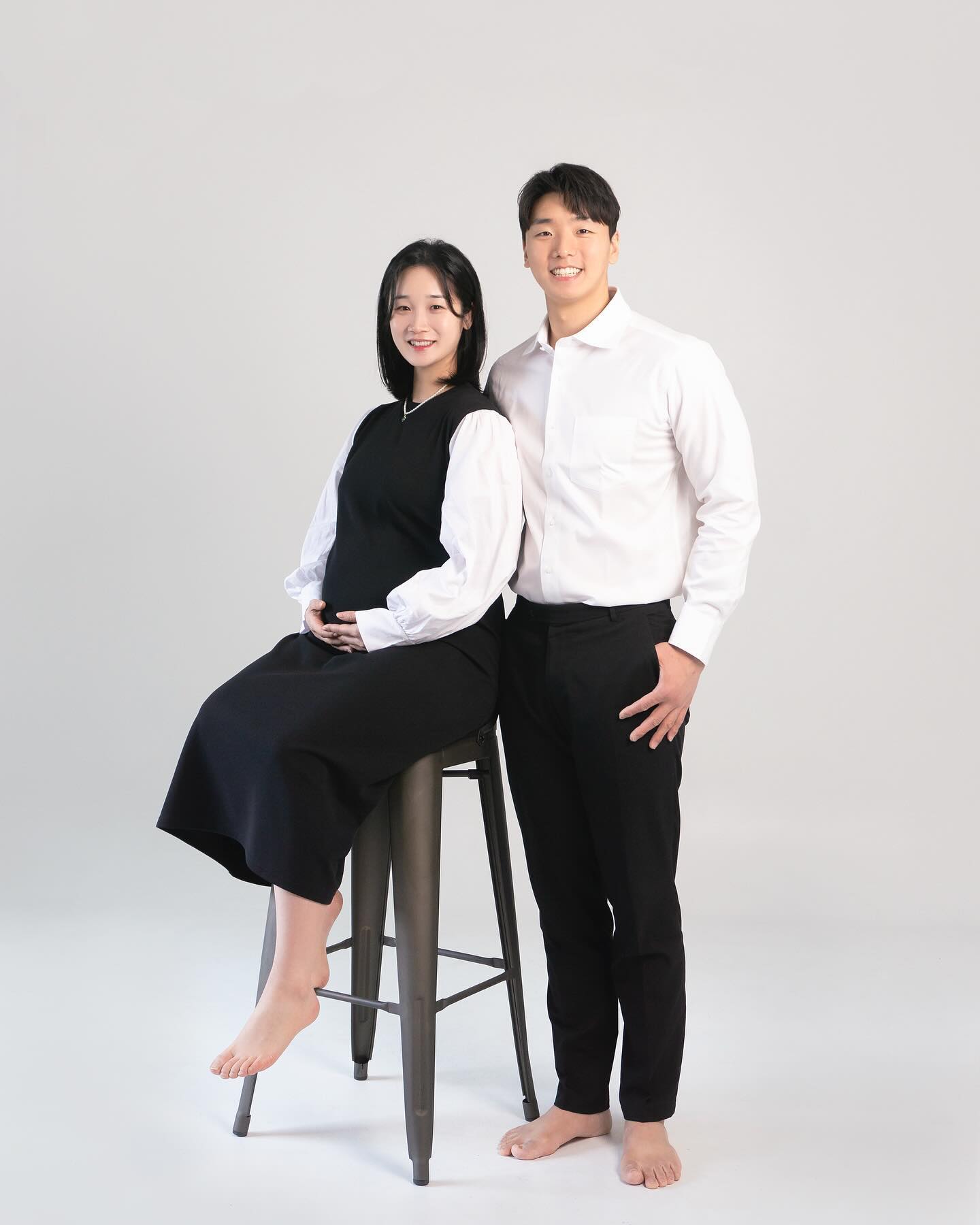 어느덧 9개월 🐉
우리만의 분위기로 #만삭촬영 
구름이도 엄마도 조금만 더 힘내자 💕
